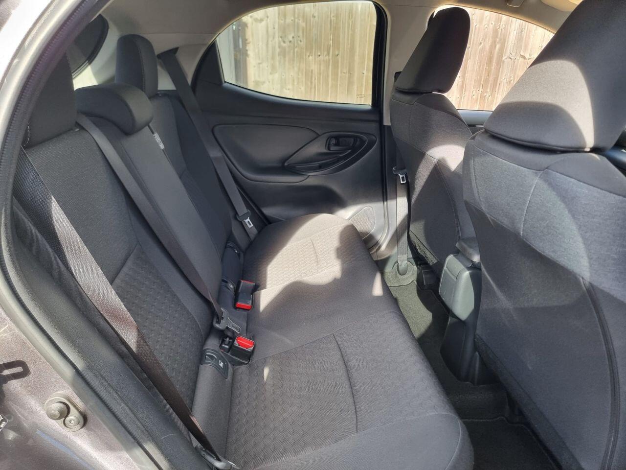 Toyota Yaris view 40