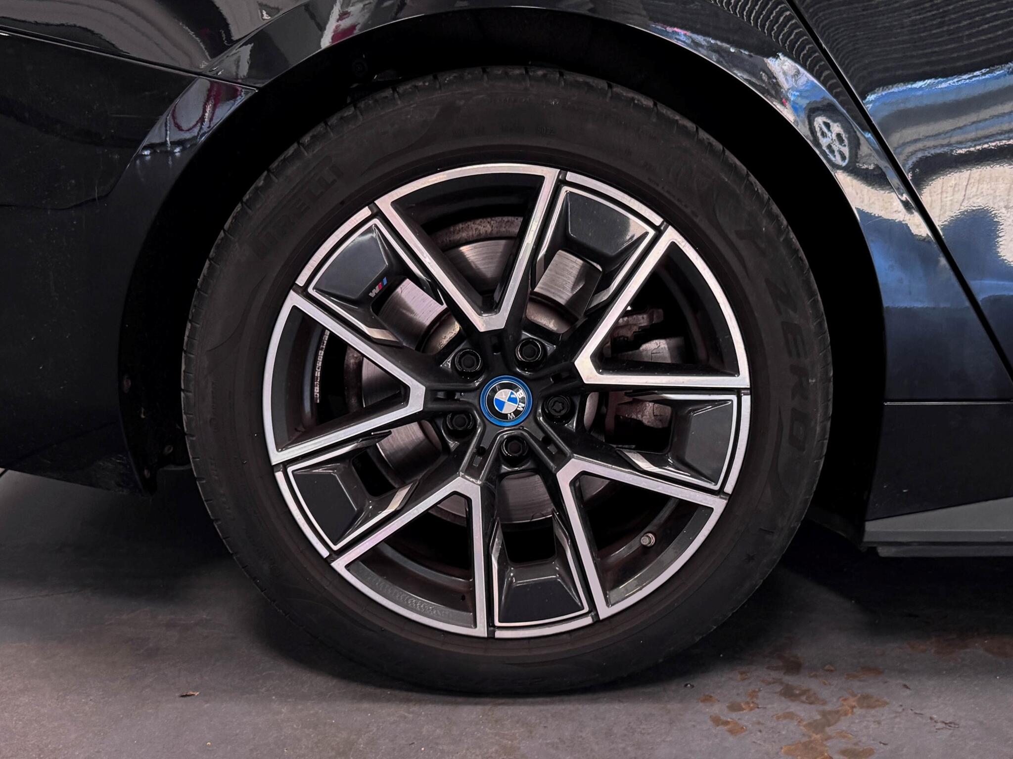 BMW I4 view 53