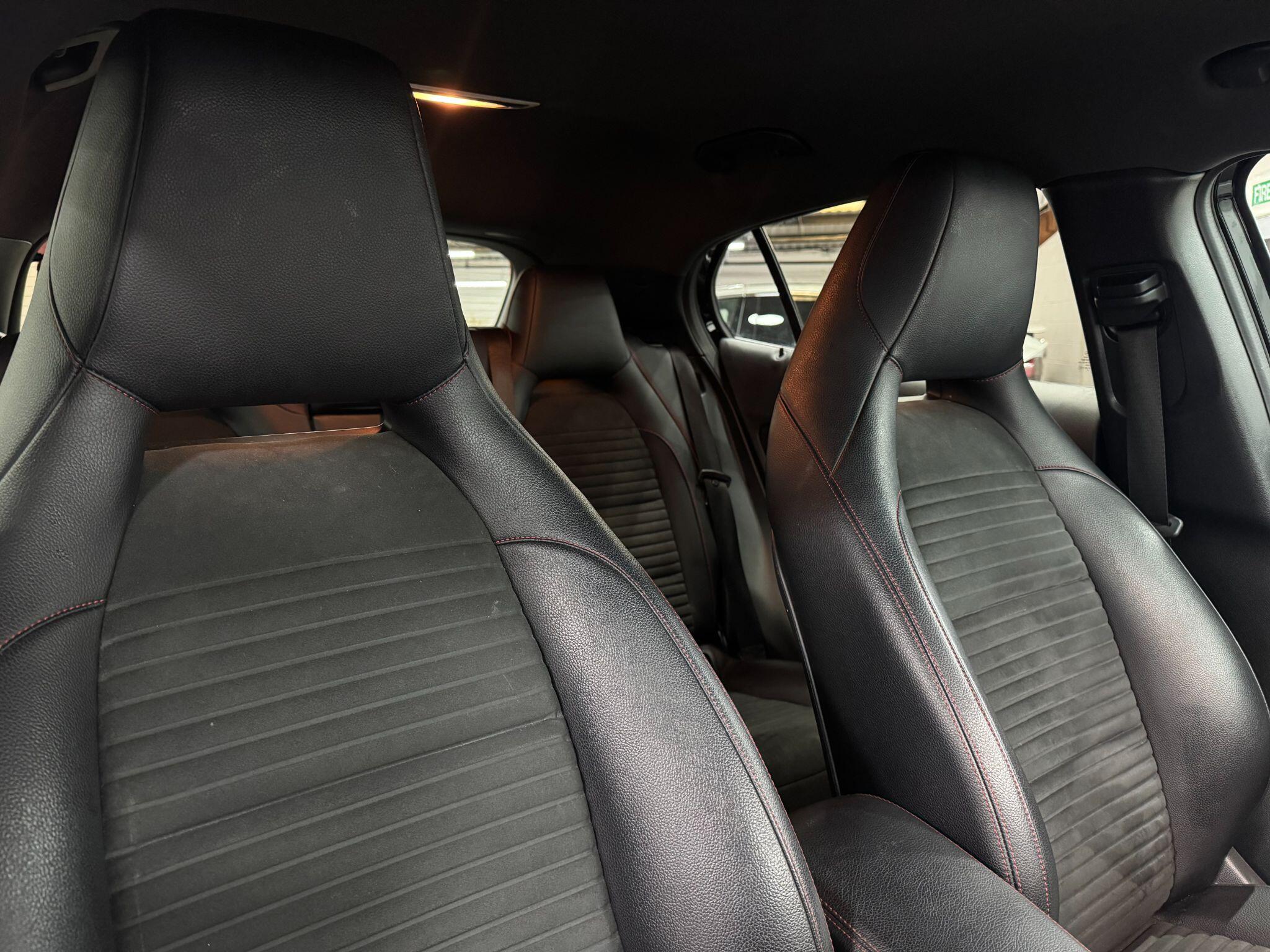 Mercedes-Benz Gla view 29