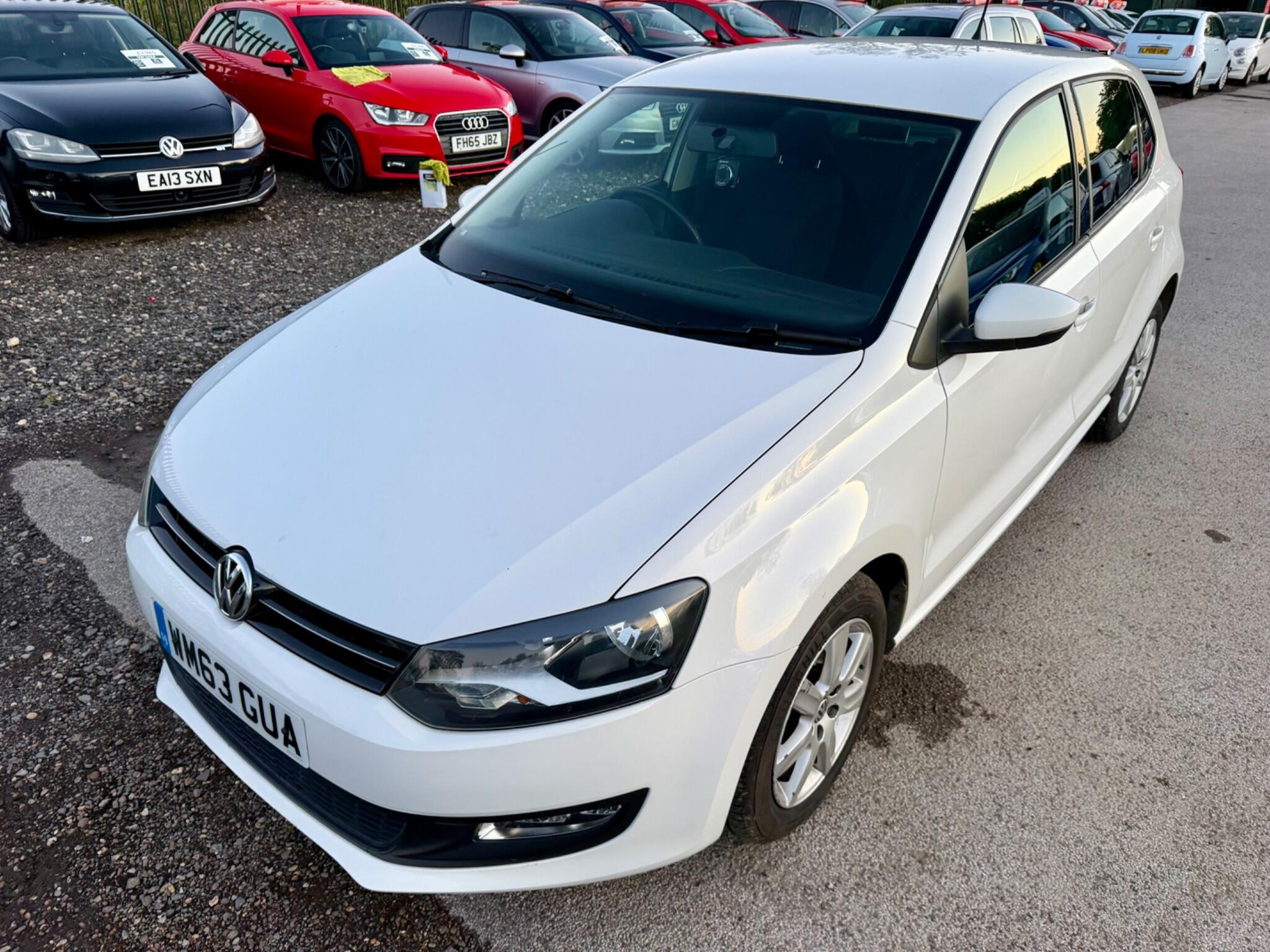 Volkswagen Polo view 4