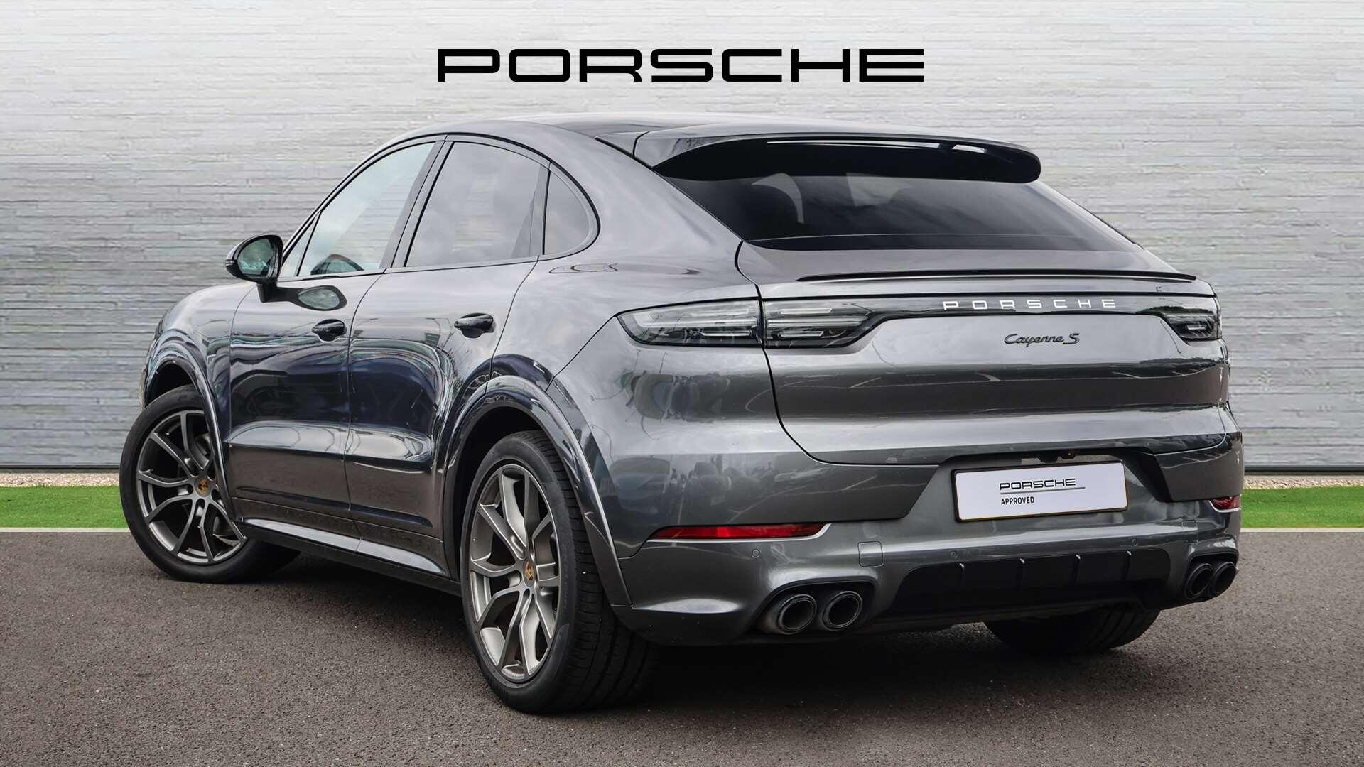 Porsche Cayenne view 4