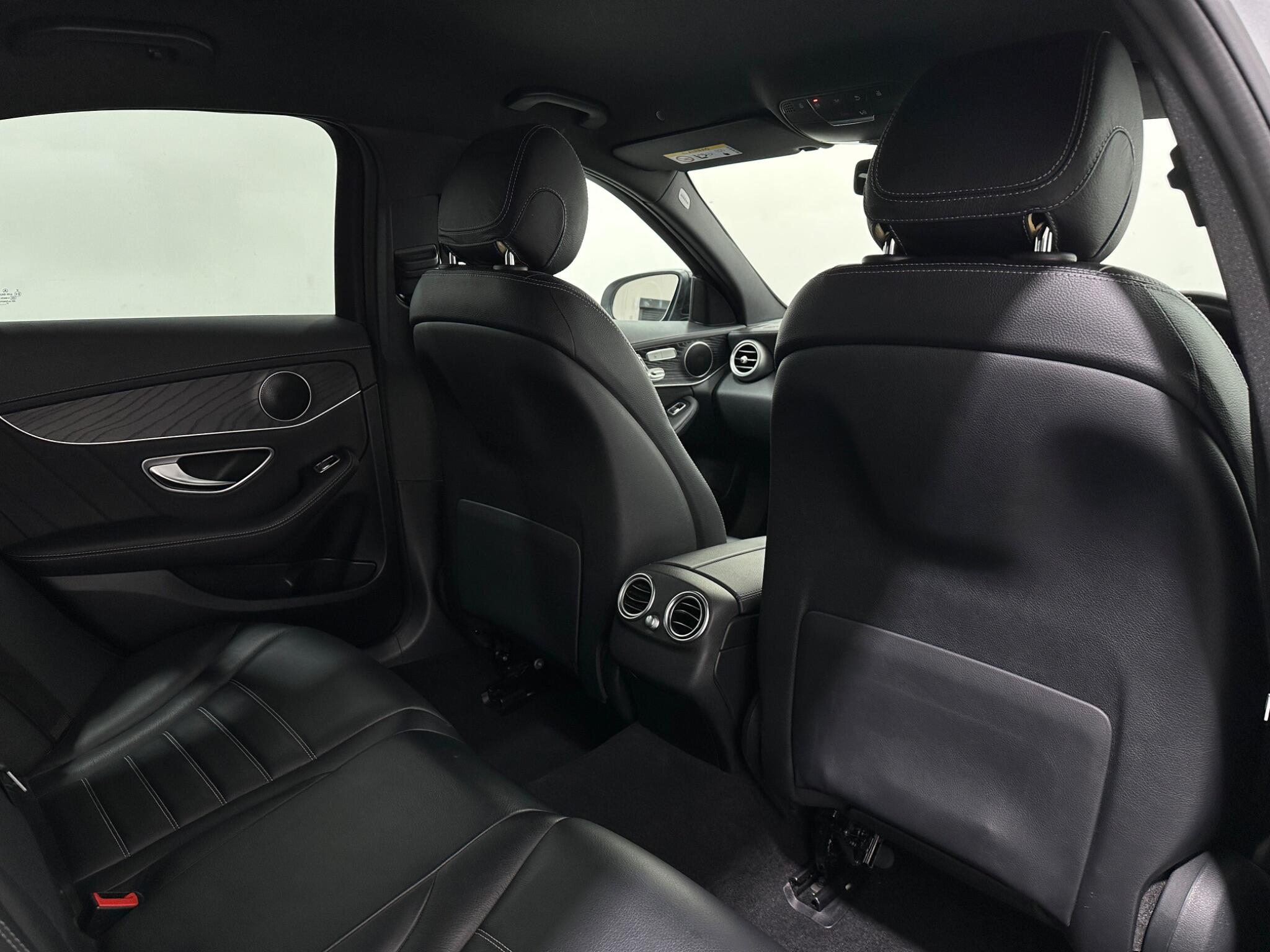 Mercedes-Benz C-Class view 43