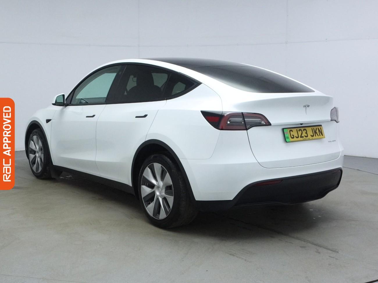 Tesla Model Y view 4