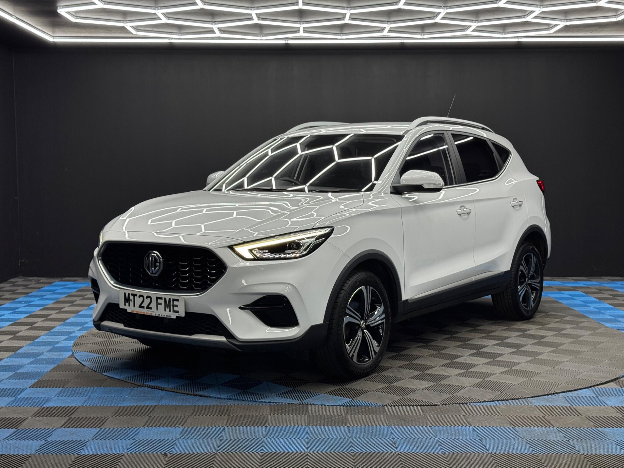 MG MG ZS view 3