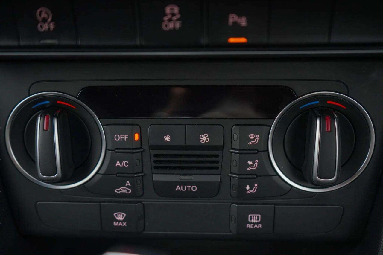 Audi Q3 view 23