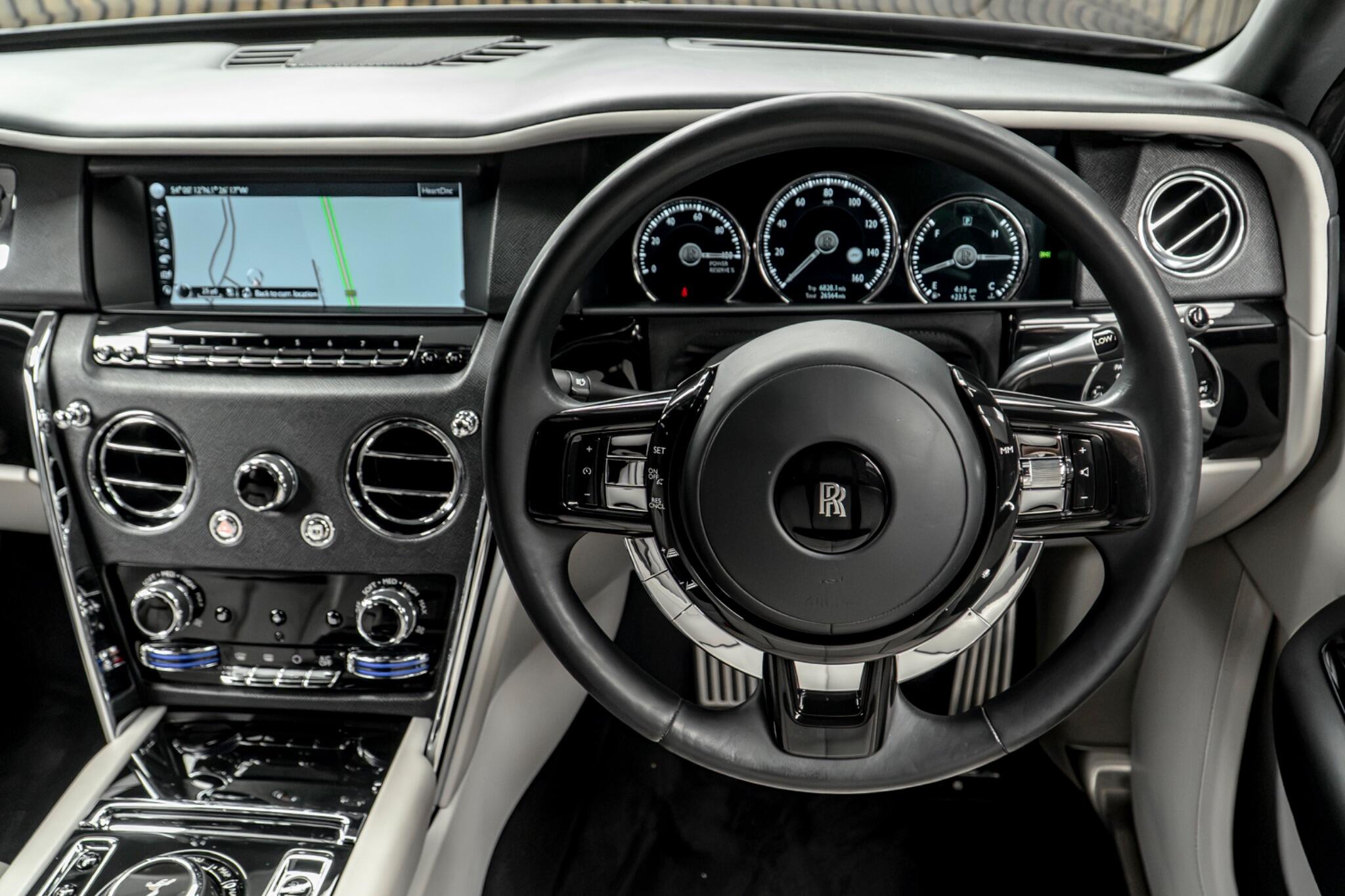 Rolls-Royce Cullinan view 26