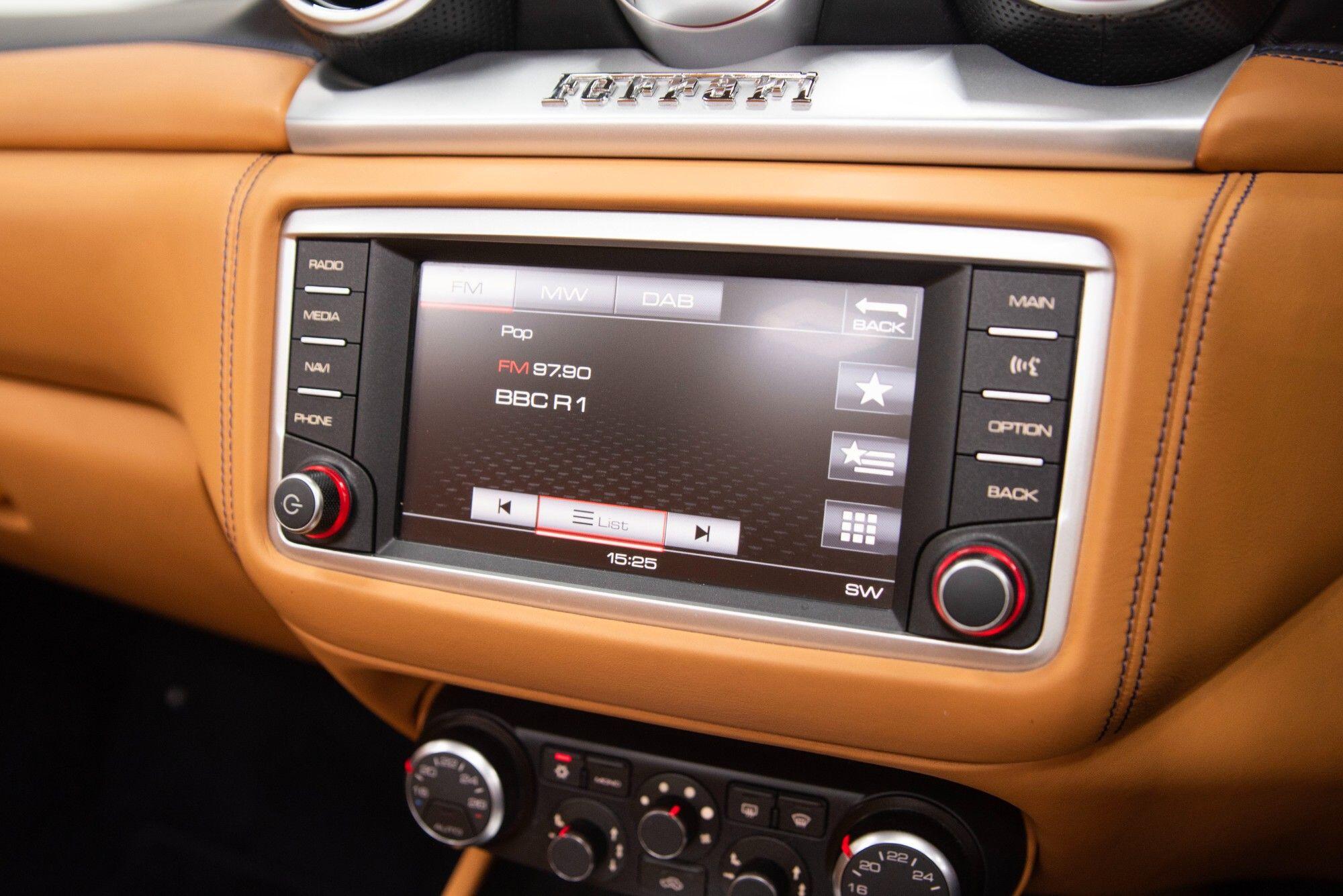 Ferrari California view 33
