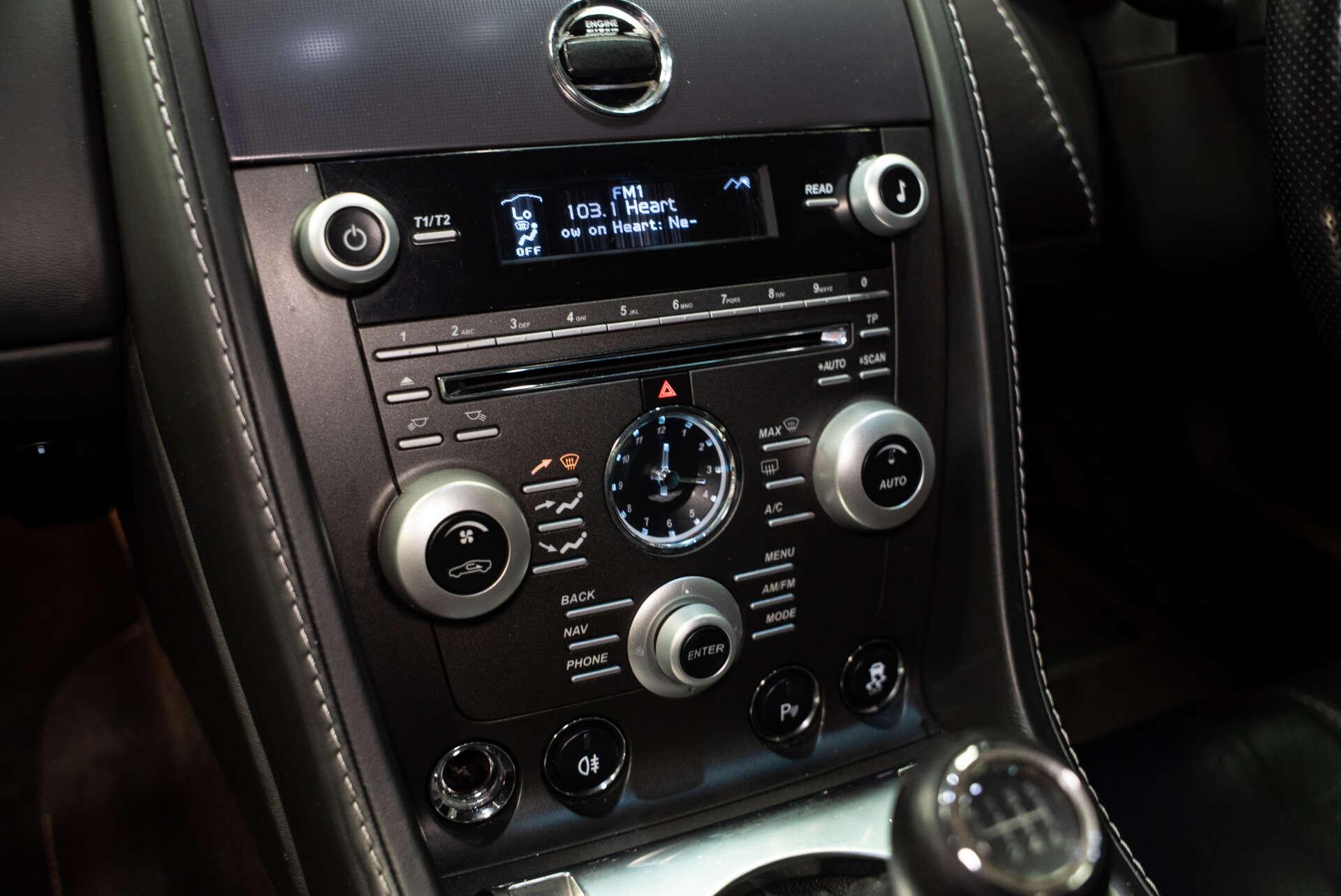 Aston Martin Vantage view 18