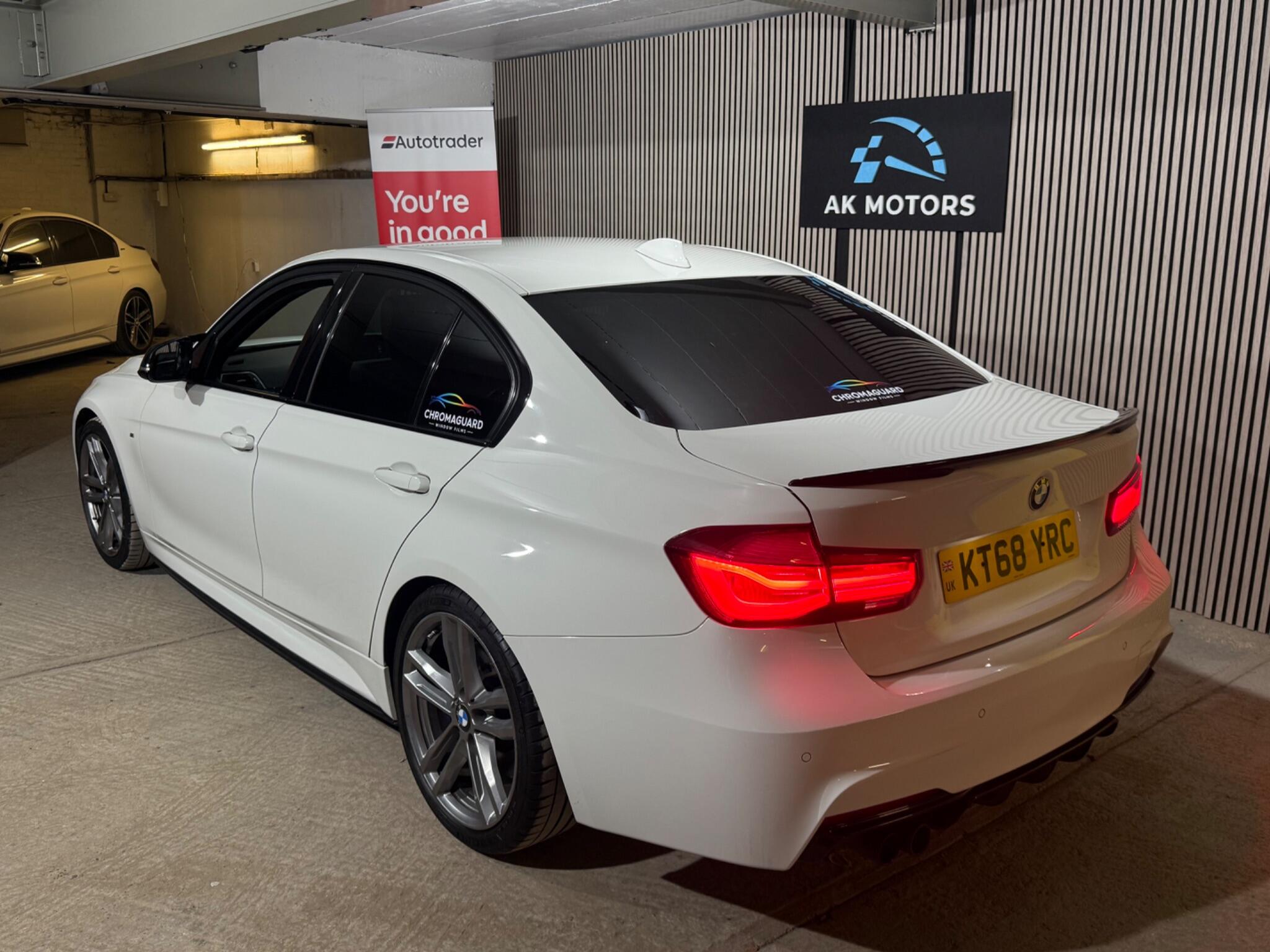 2018 BMW 3 Series 2.0 320i M Sport Shadow Edition Auto Euro 6 (s/s) 4dr • 132,500 miles image 4