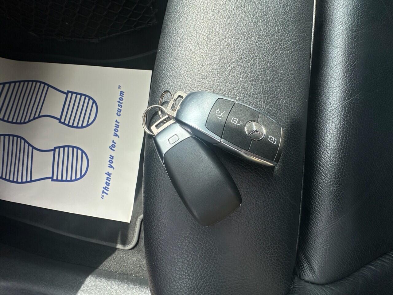 Mercedes-Benz C-Class view 44