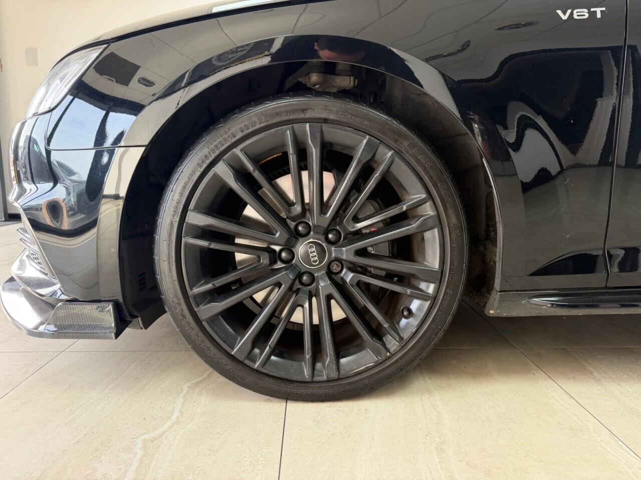 Audi S4 view 13