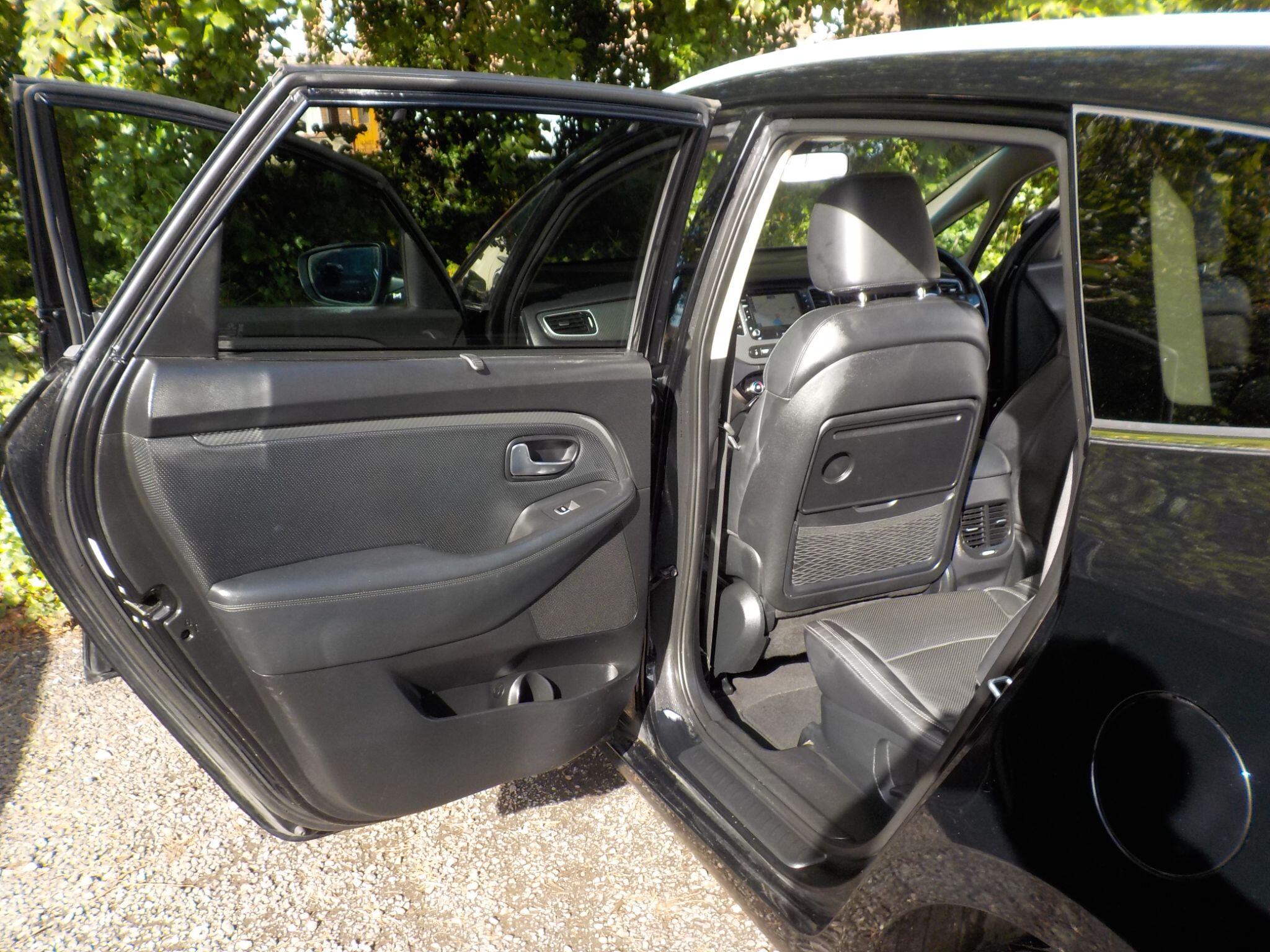 Kia Carens 1.7 CRDi 3 Euro 6 (s/s) 5dr
