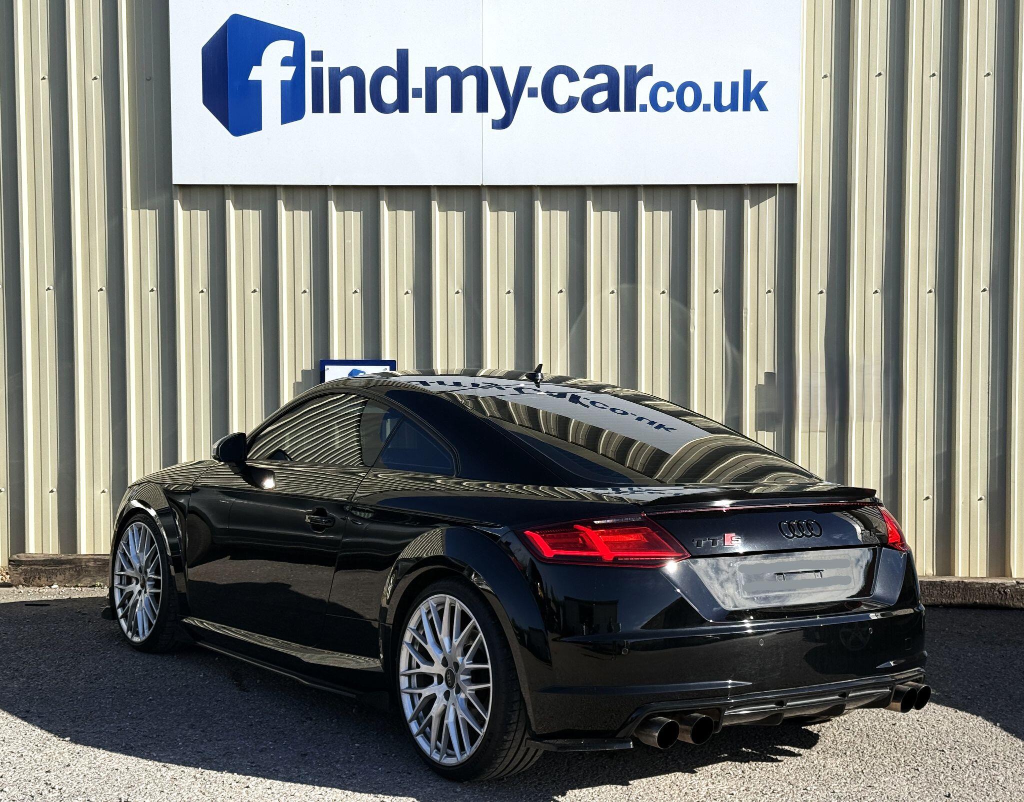 Audi TTS view 2