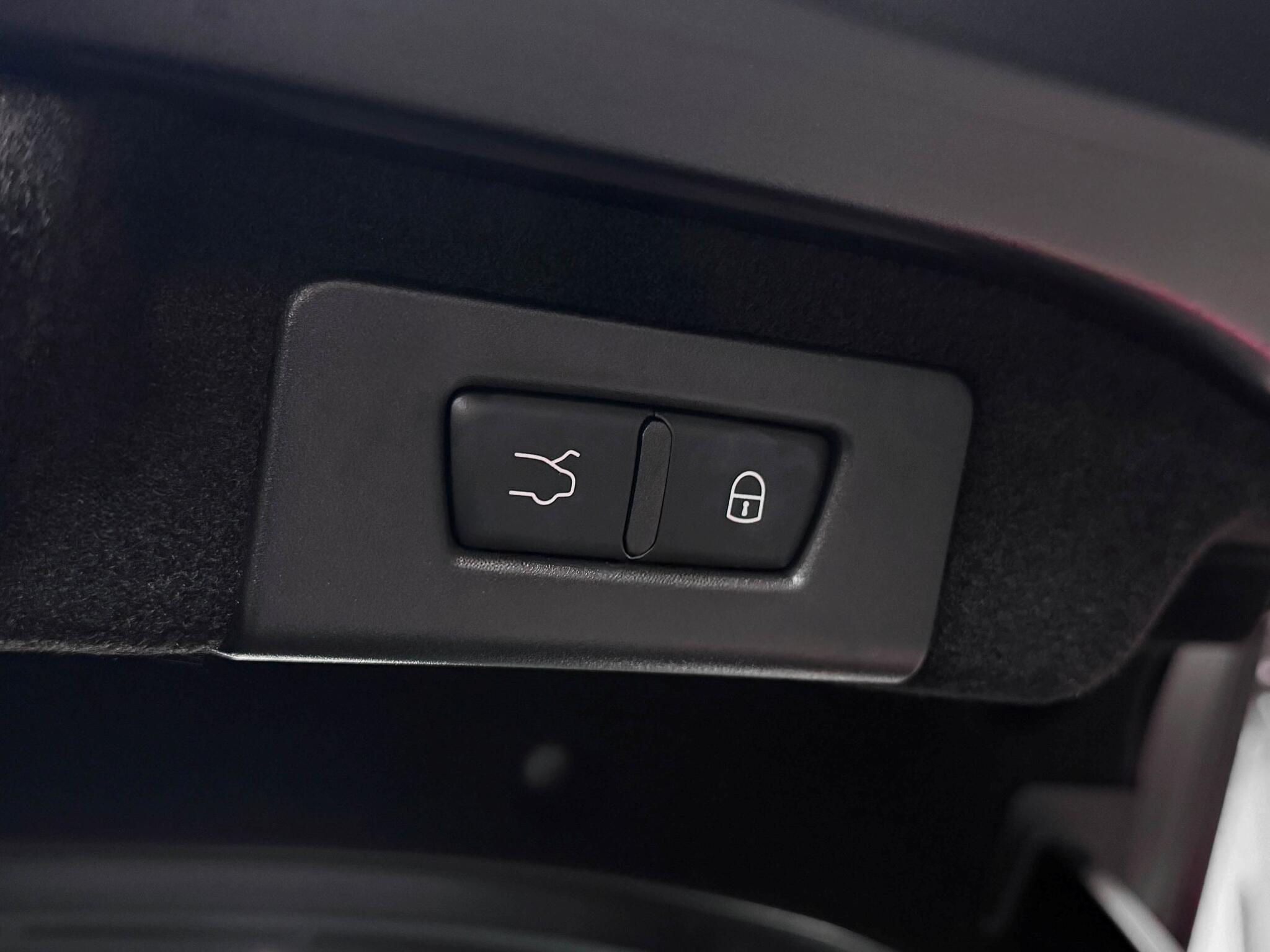 Maserati Ghibli view 7