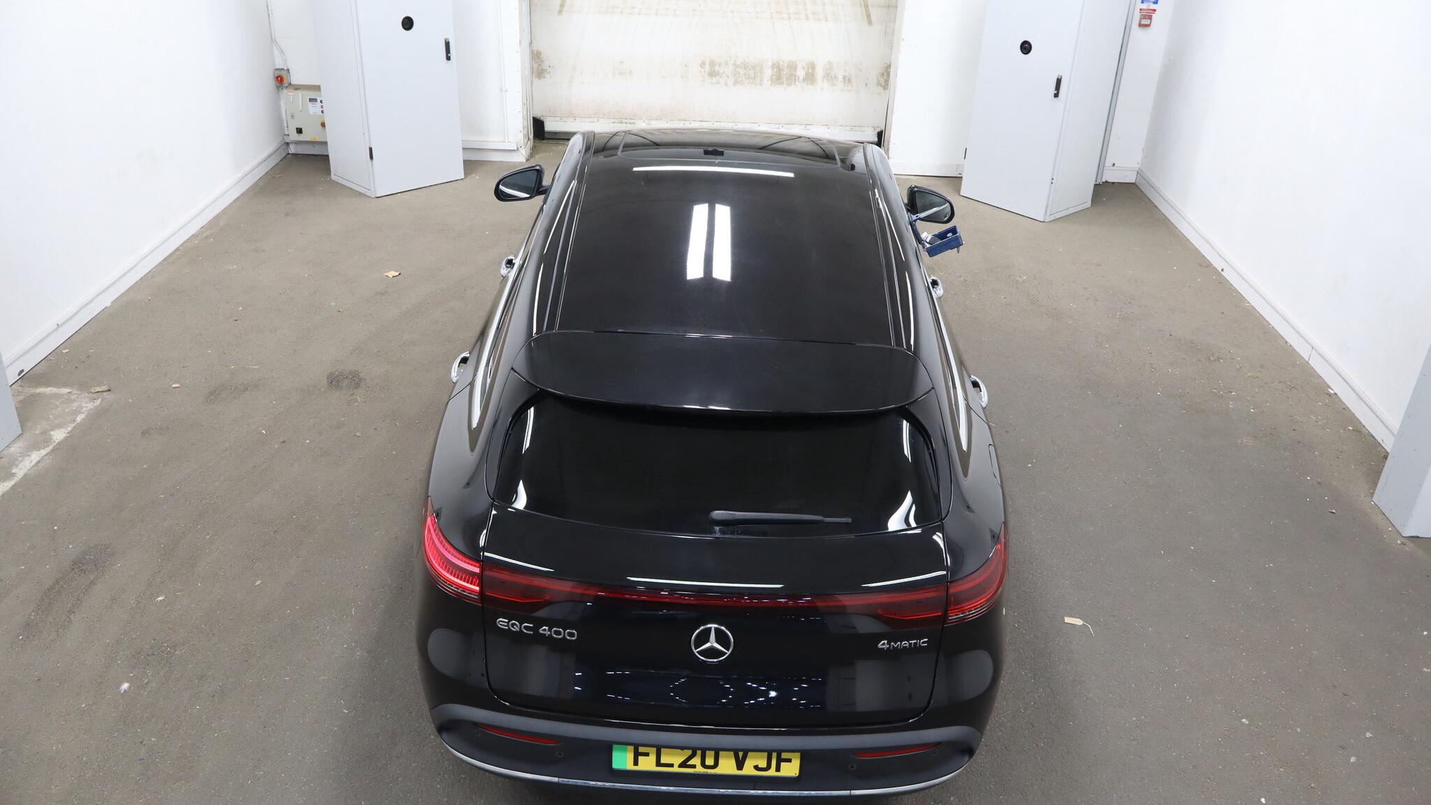 Mercedes-Benz EQC view 8