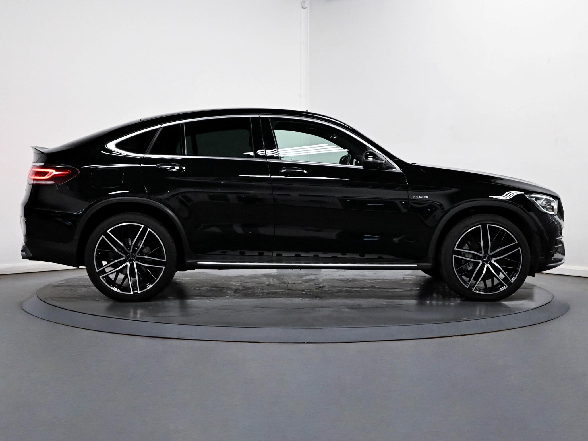 Mercedes-Benz GLC view 29