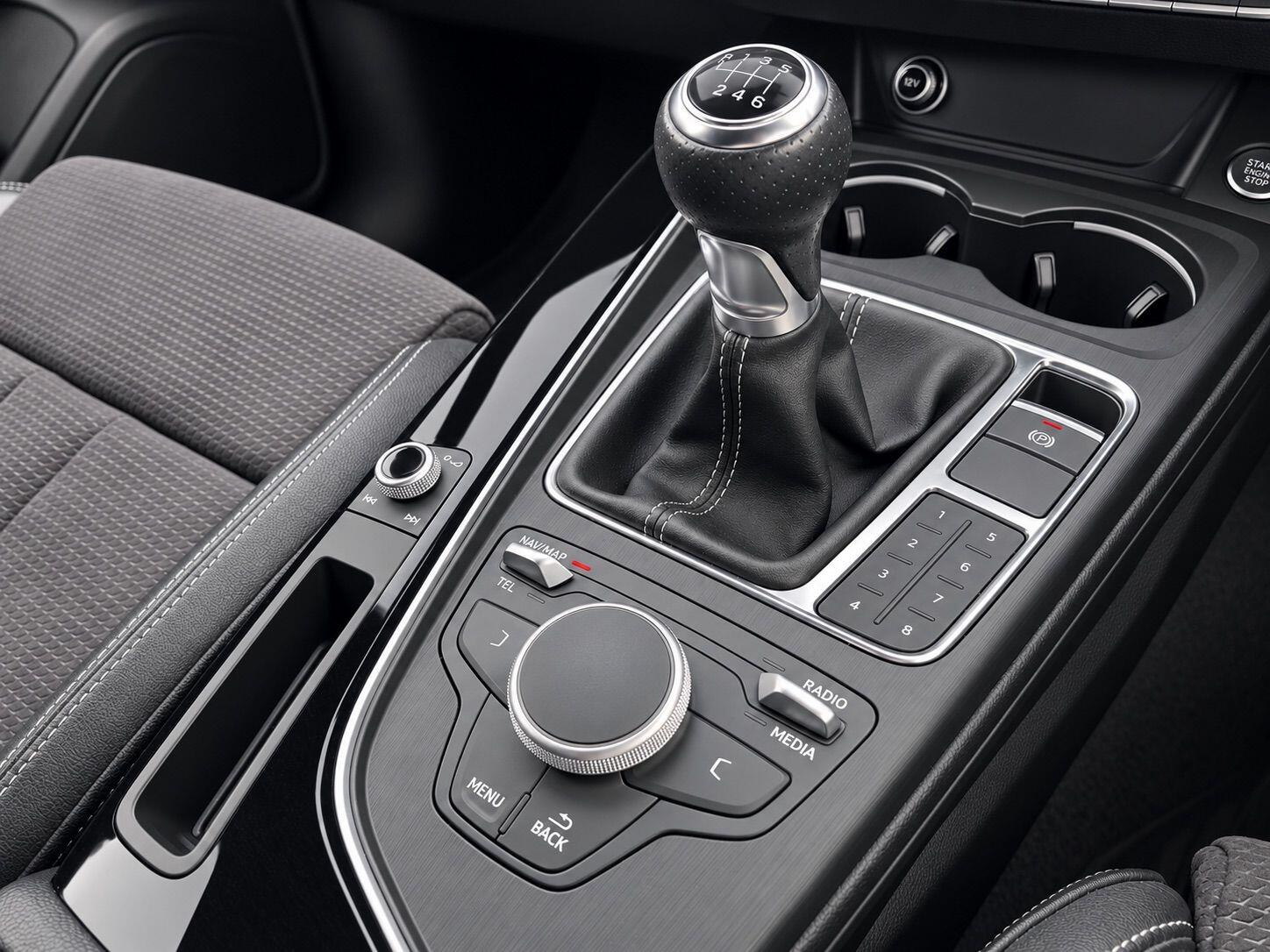 Audi A4 view 25