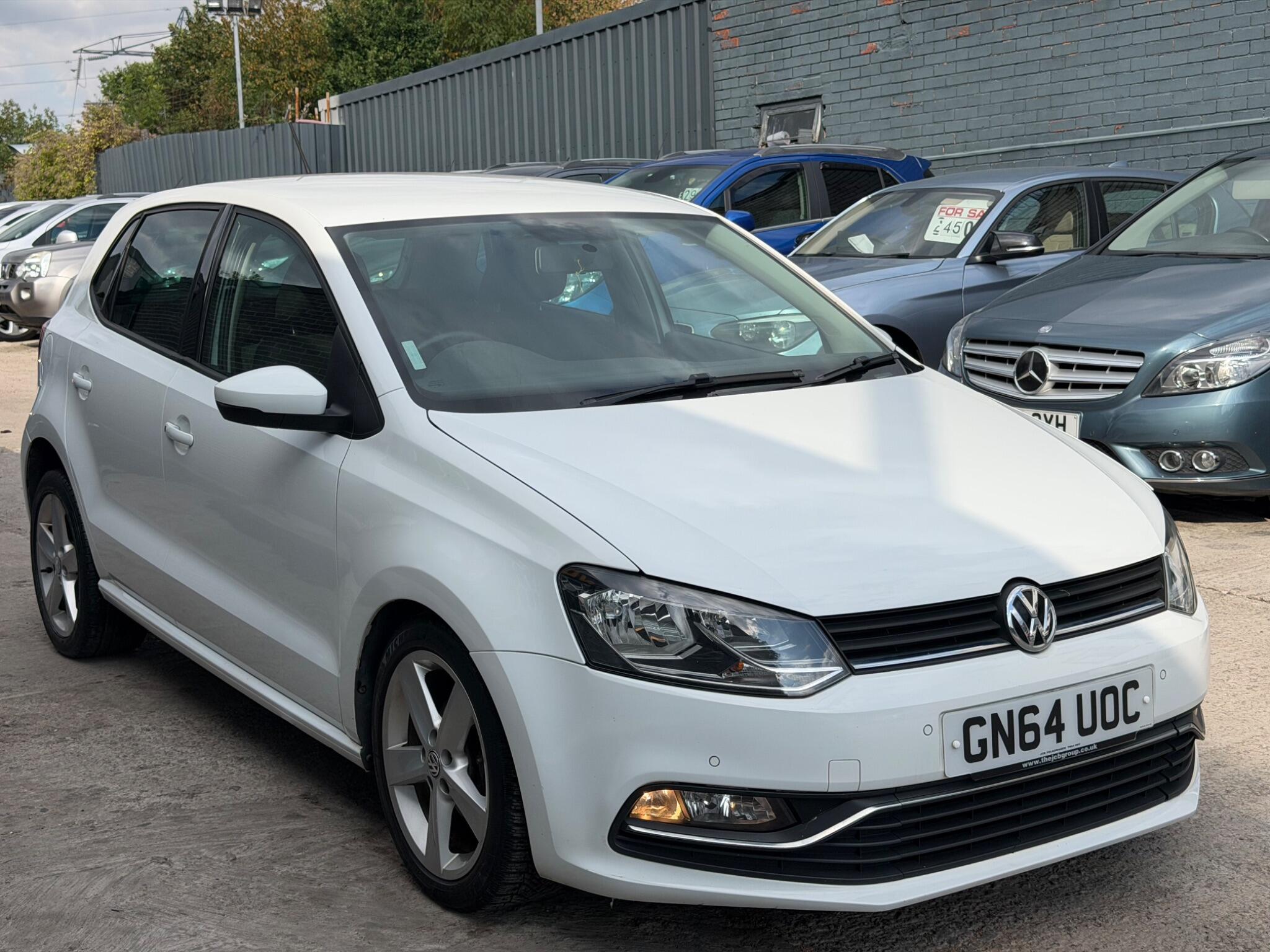 Volkswagen Polo view 3
