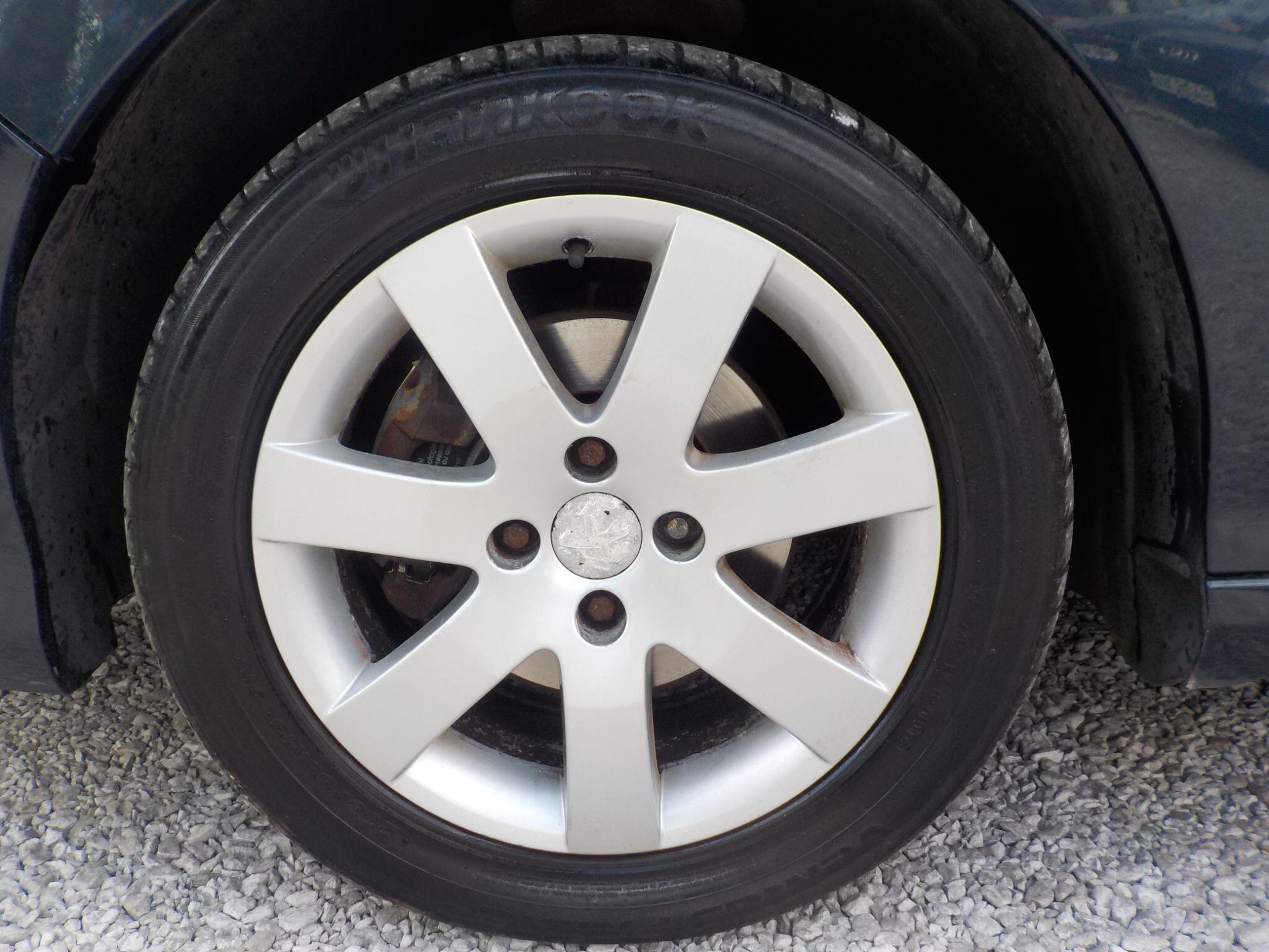 Peugeot 308 1.6 e-HDi SR Euro 5 (s/s) 5dr