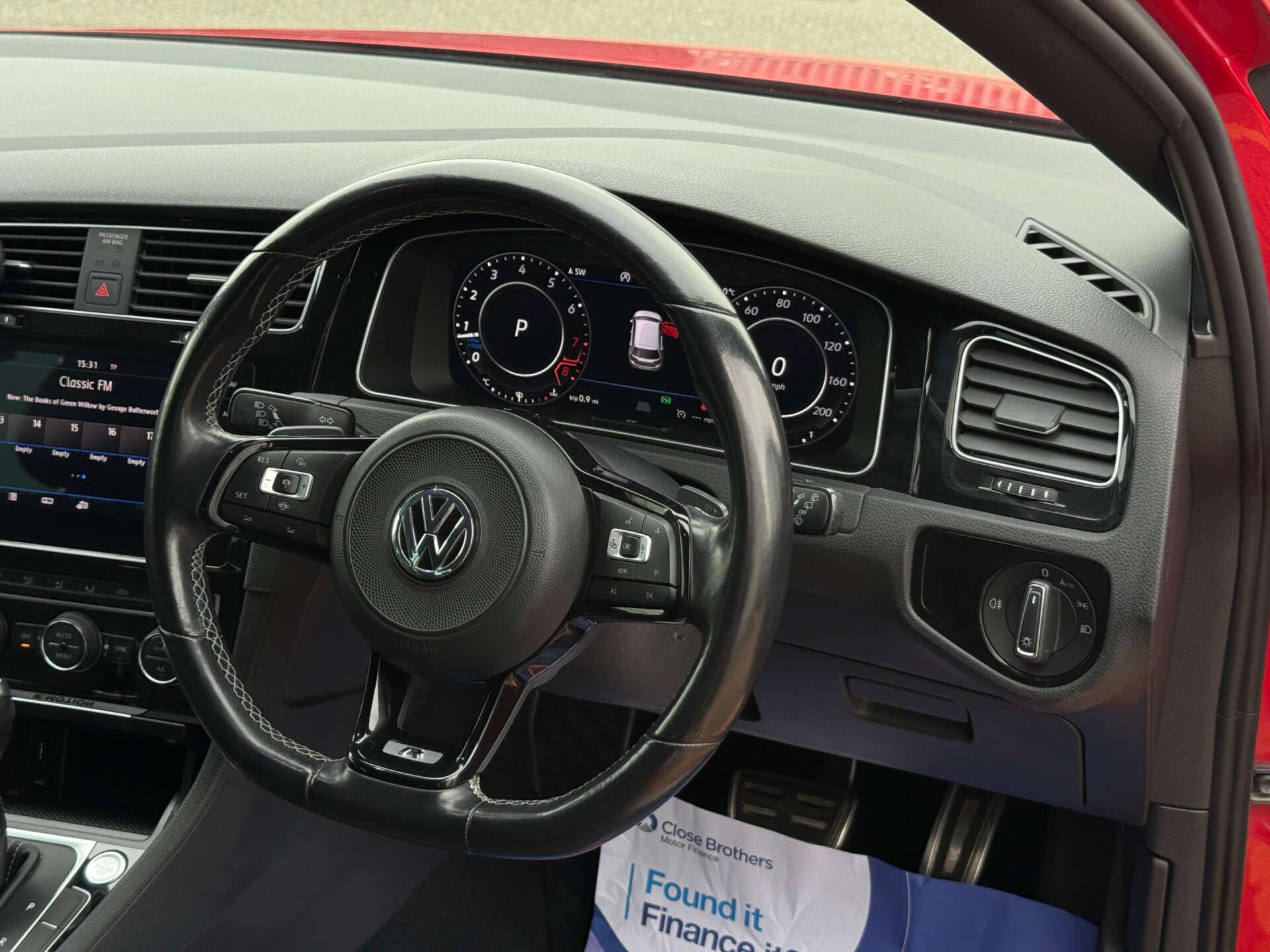 Volkswagen Golf view 46