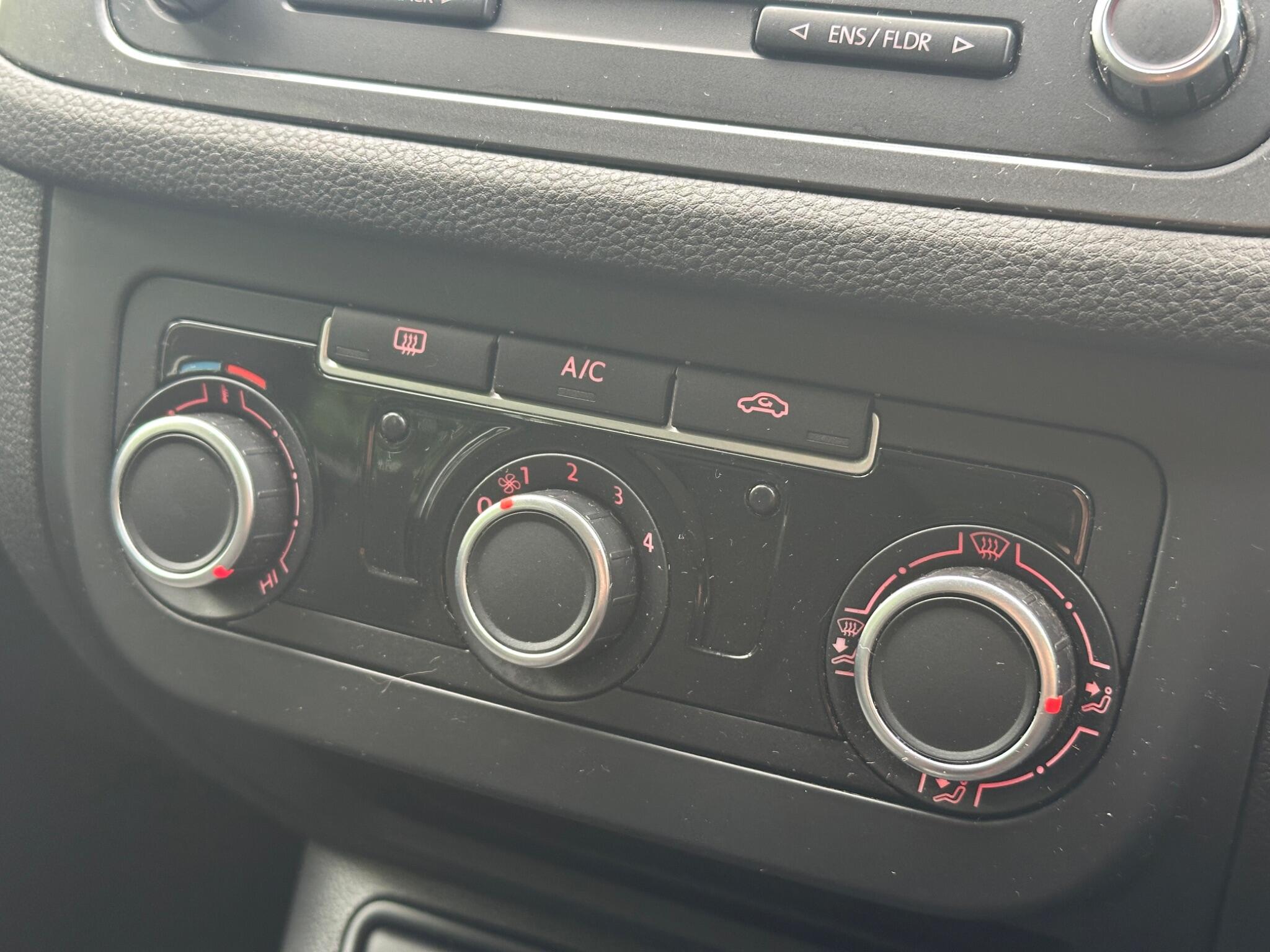 Volkswagen Tiguan view 28