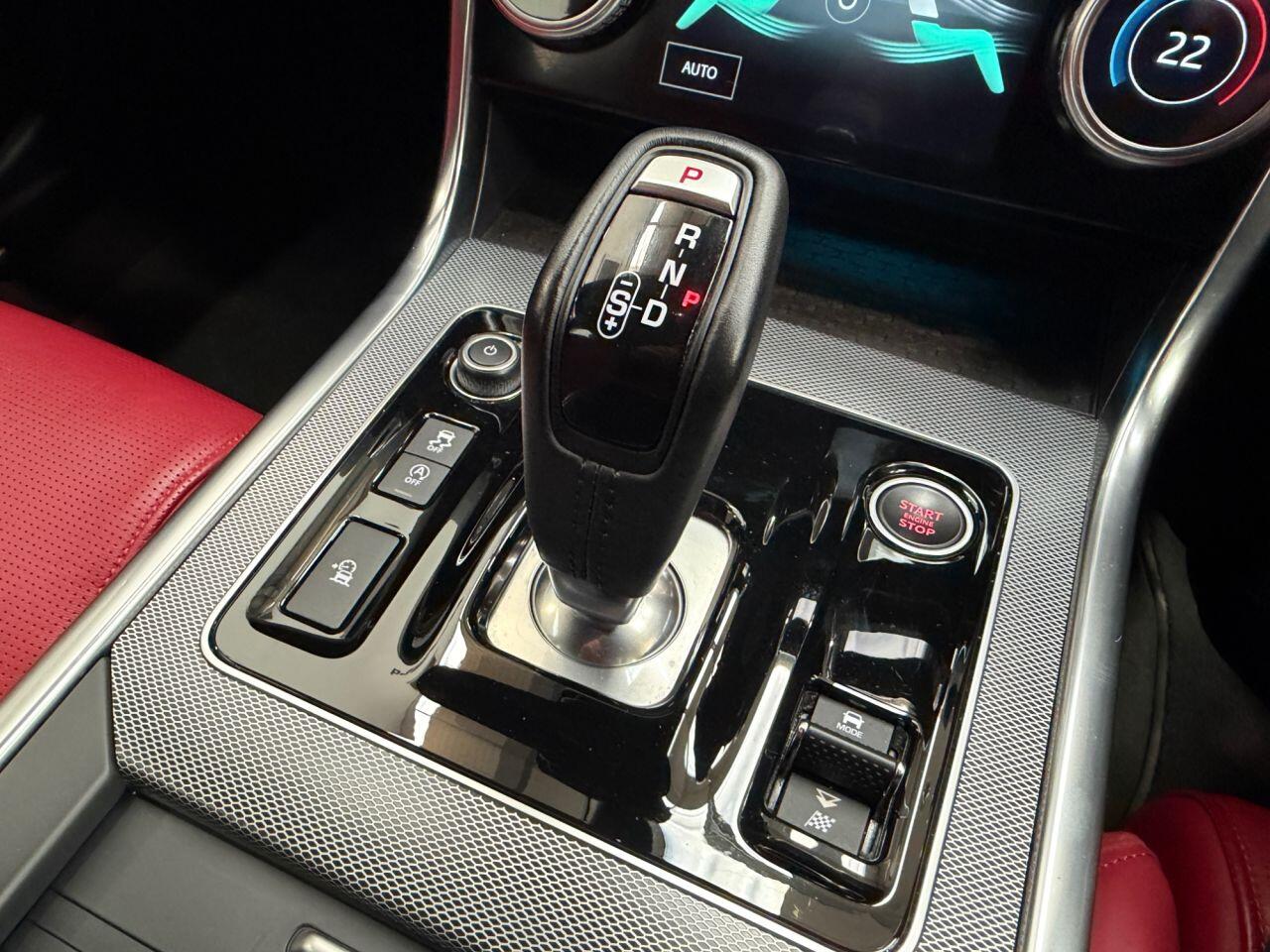 Jaguar Xe view 36