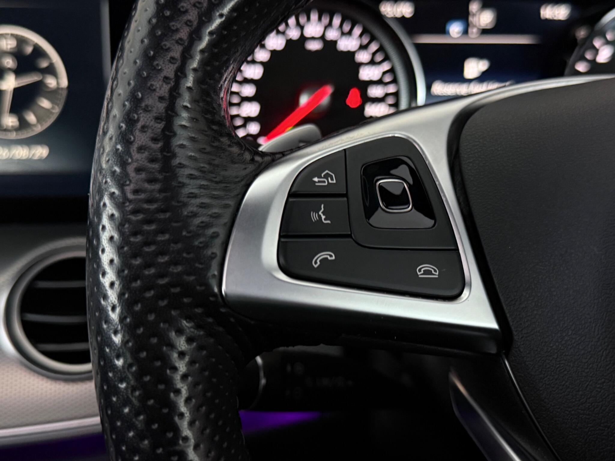 Mercedes-Benz E-Class view 14