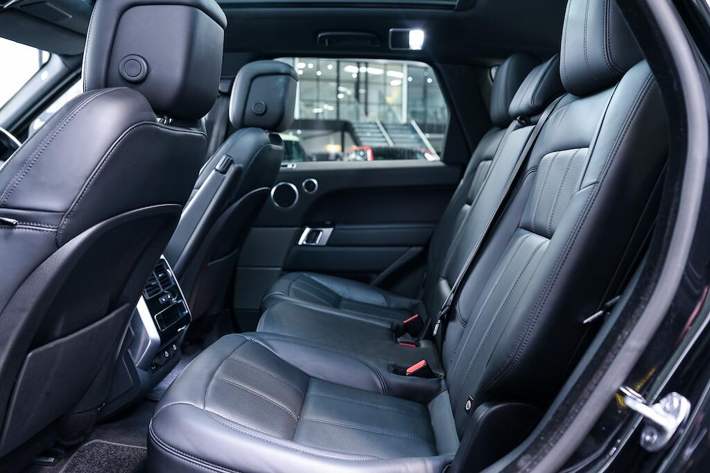 Land Rover Range Rover Sport view 14