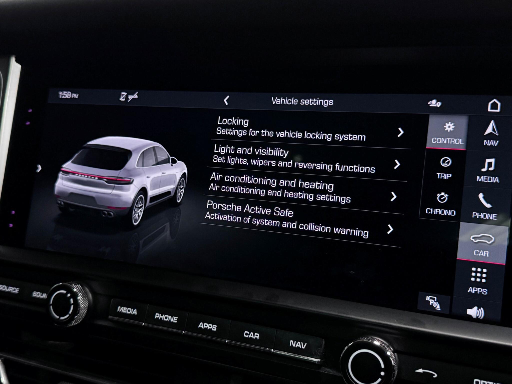 Porsche Macan view 58