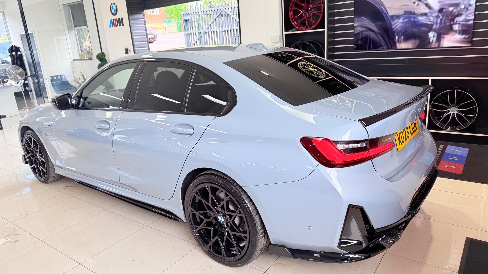 BMW 3 Series view 42