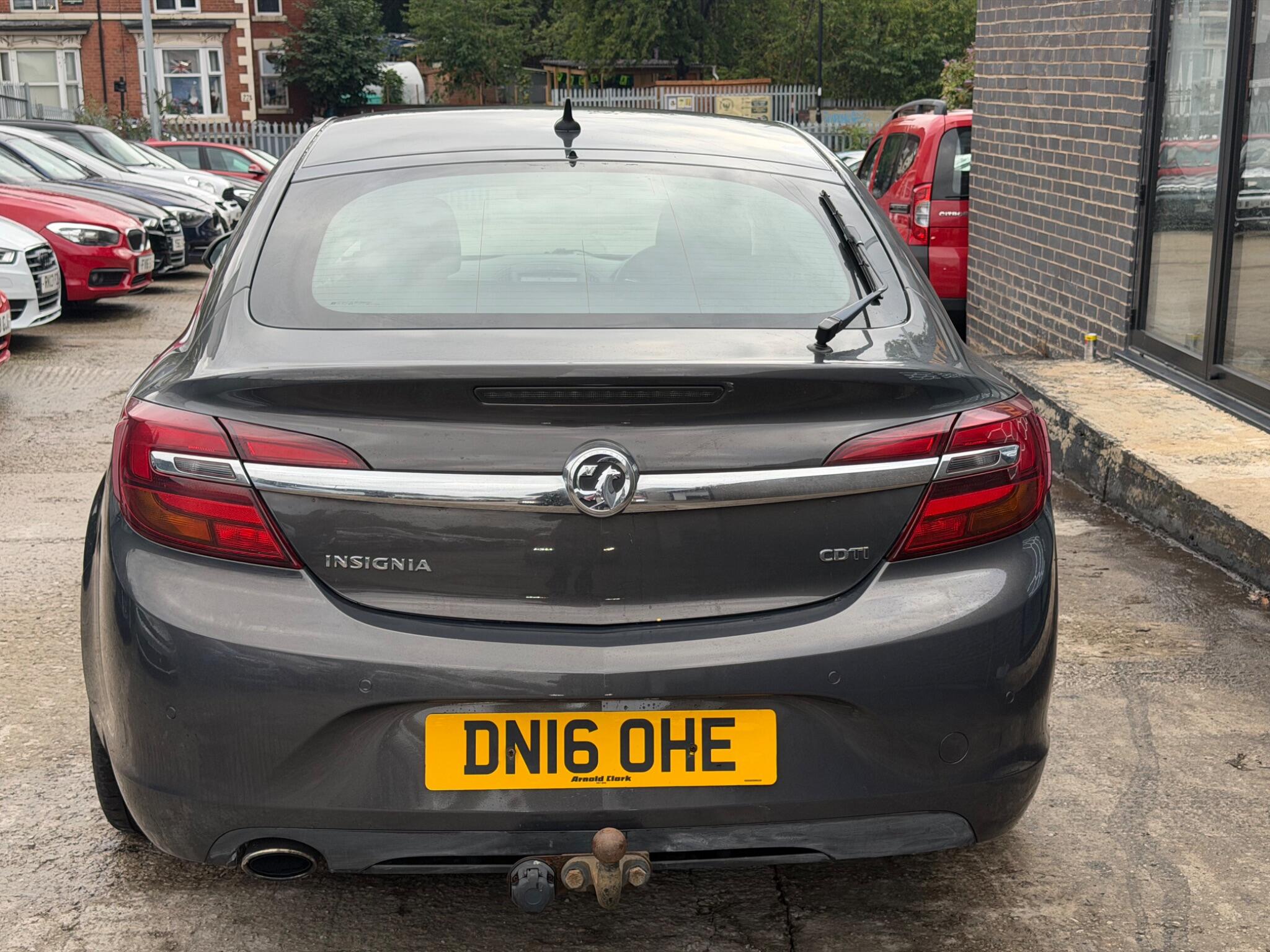 Vauxhall Insignia view 5