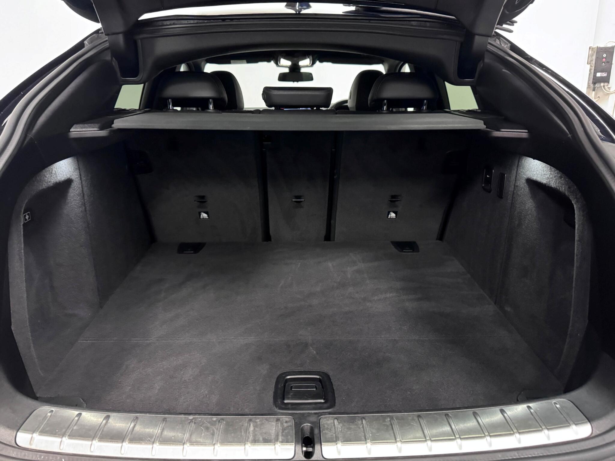 BMW X4 view 7