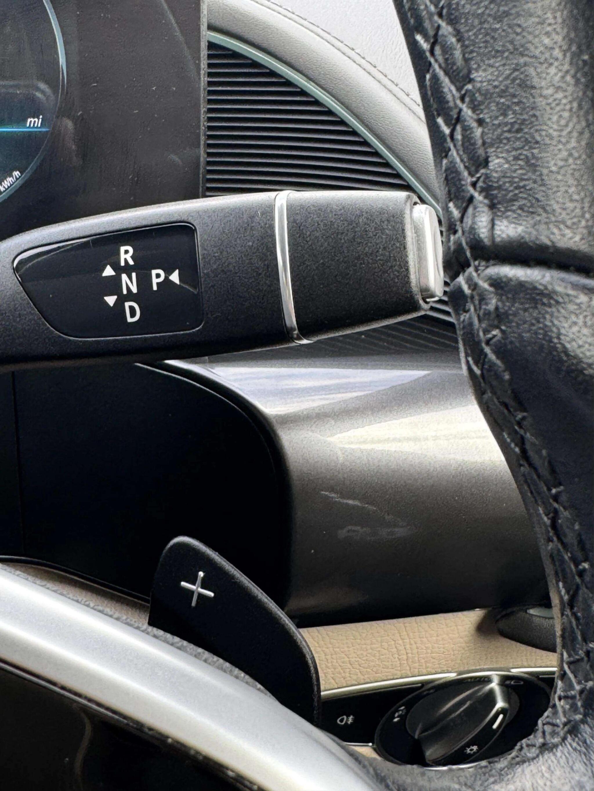 Mercedes-Benz EQC view 48