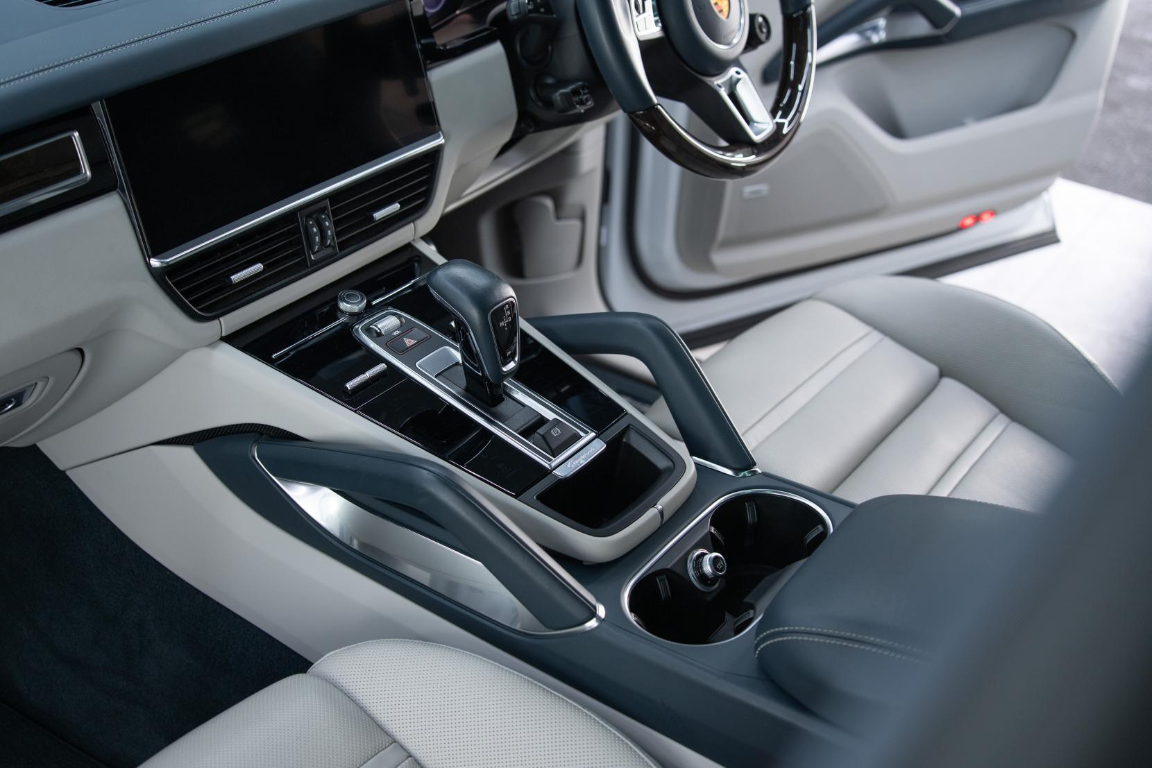 Porsche Cayenne view 5