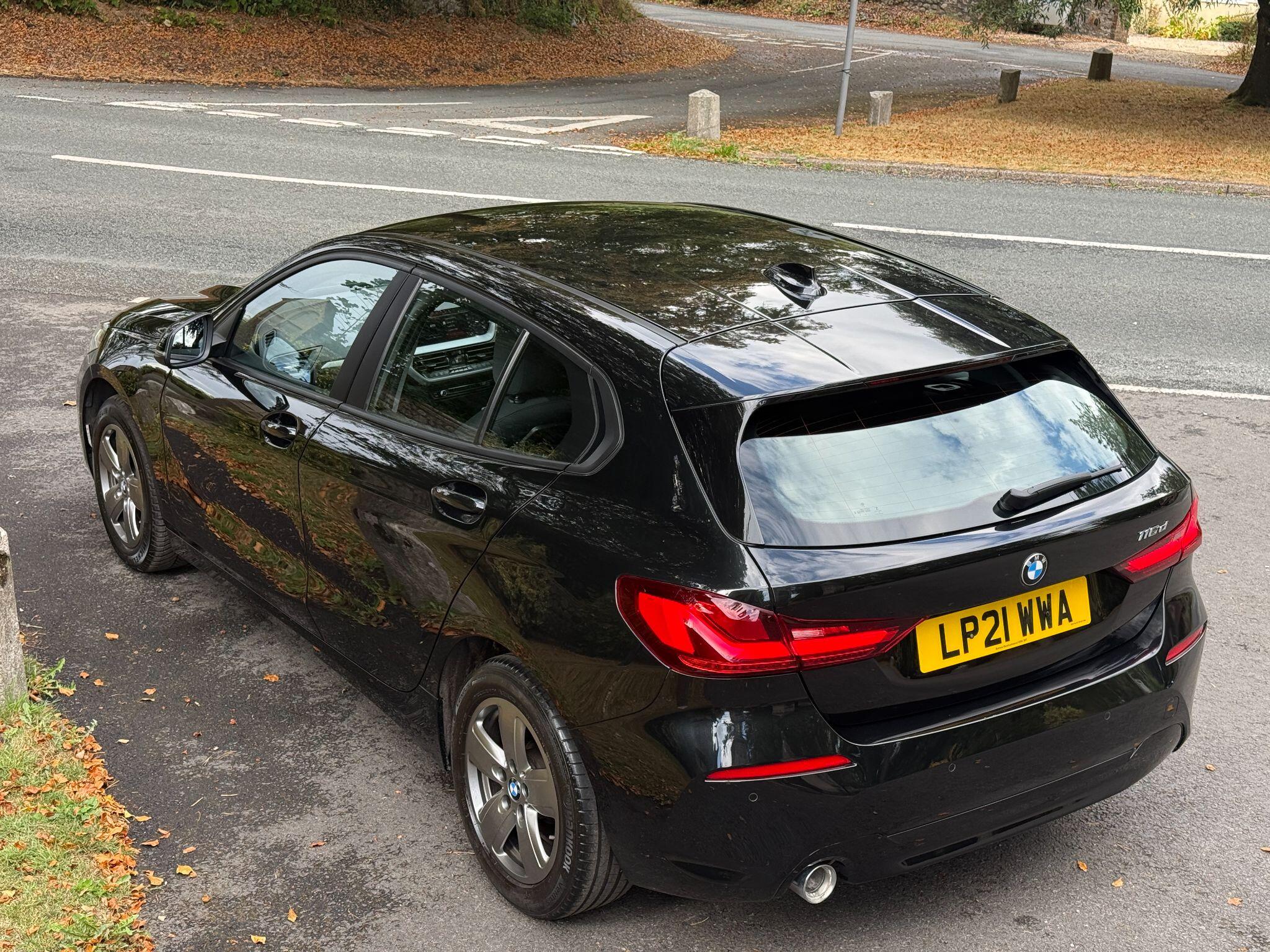 BMW 1 Series view 22