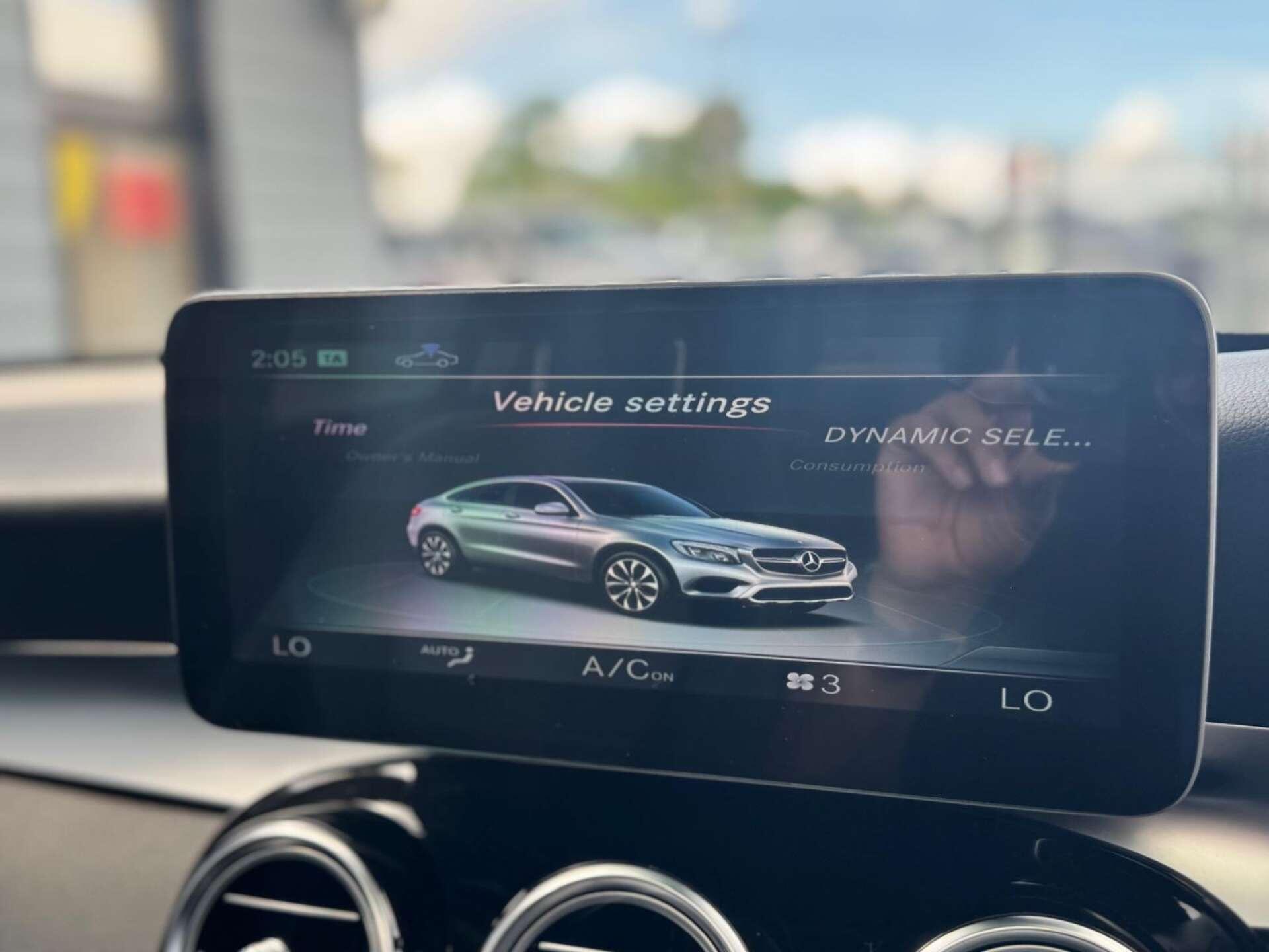 Mercedes-Benz GLC view 27