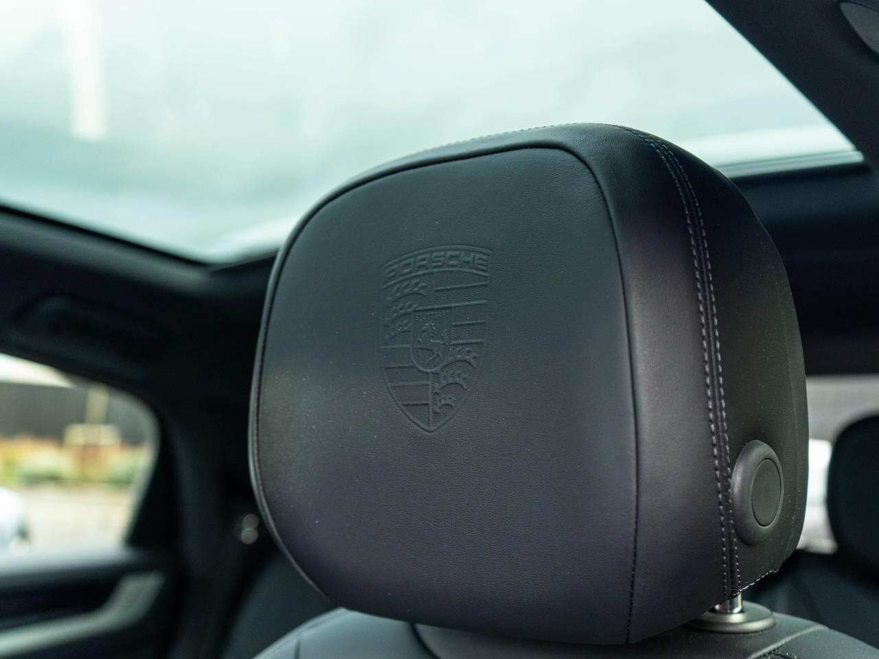 Porsche Cayenne view 42