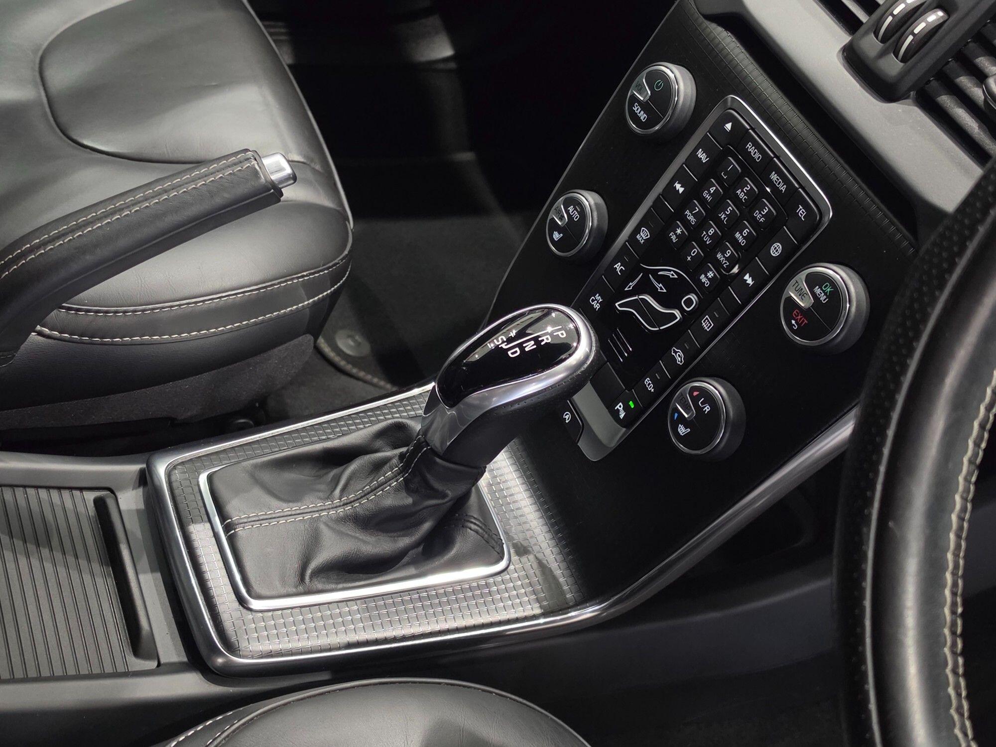 Volvo V40 view 21