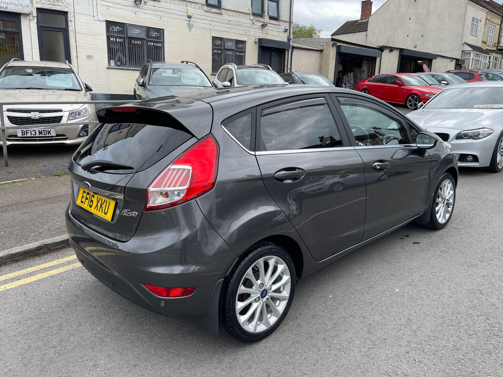 Ford Fiesta view 11