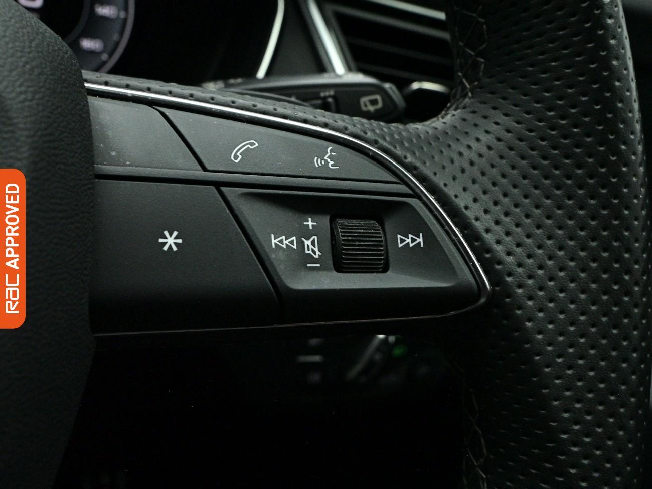 Audi Q5 view 26