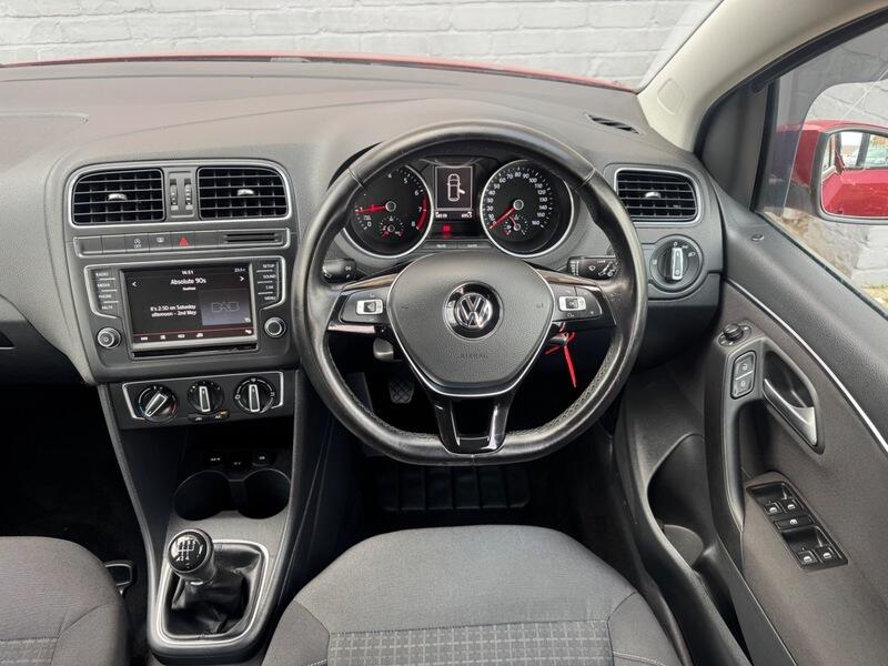 Volkswagen Polo view 10