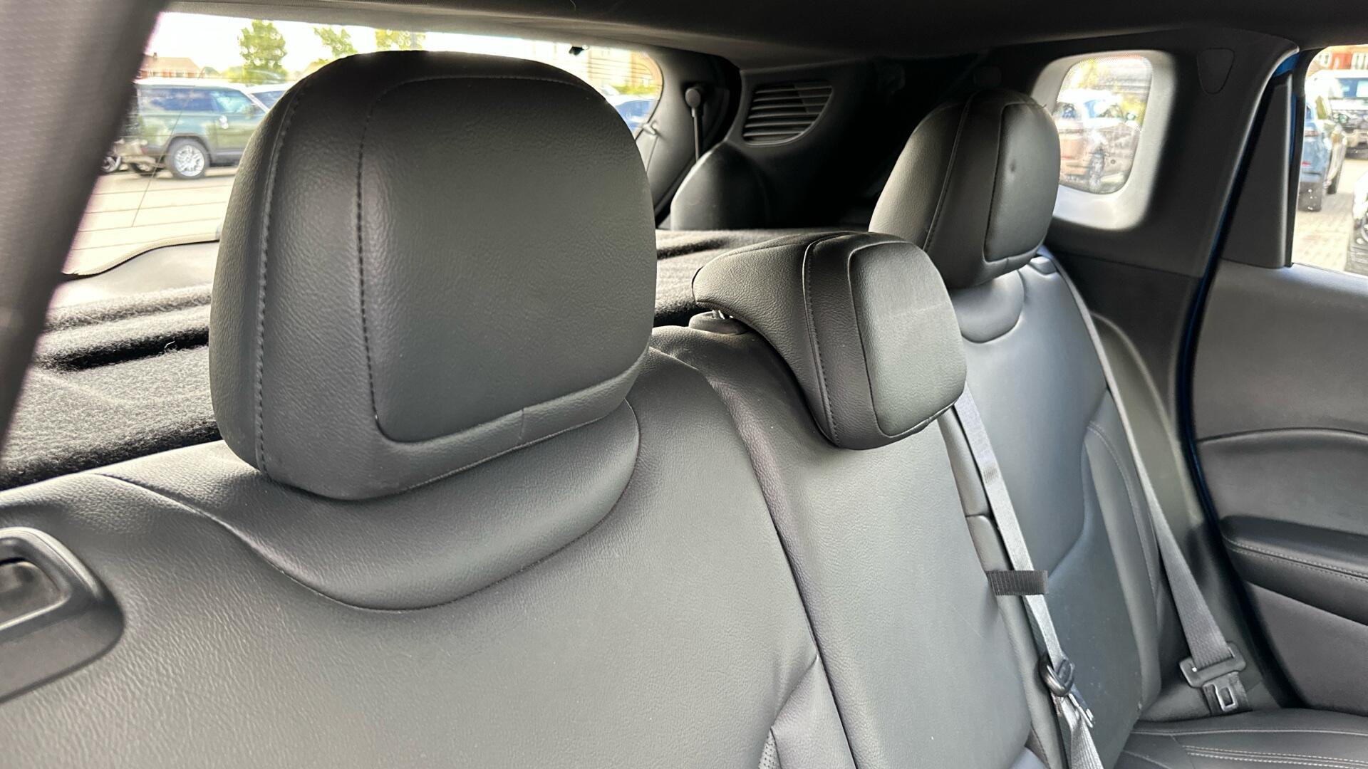 Jeep Compass view 44