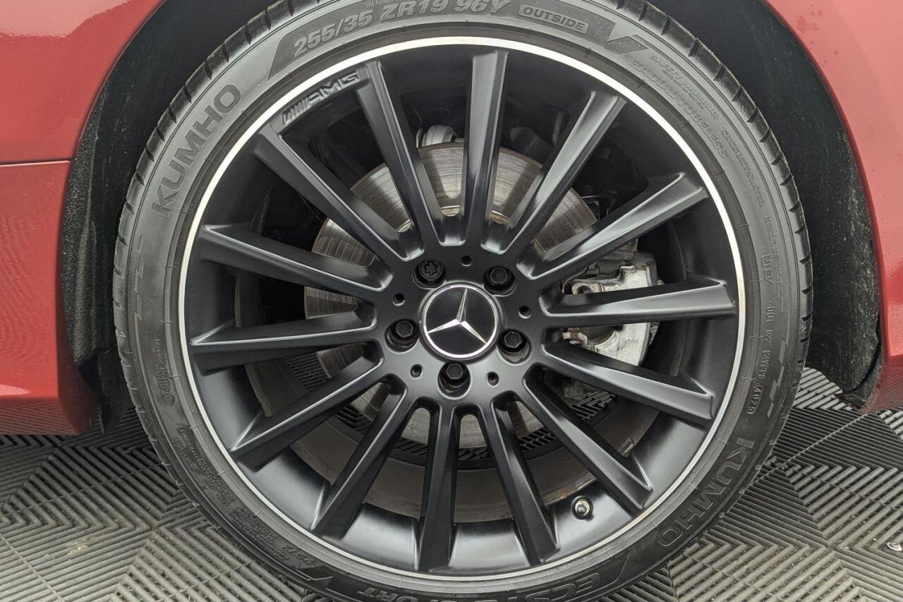 Mercedes-Benz C-Class view 61