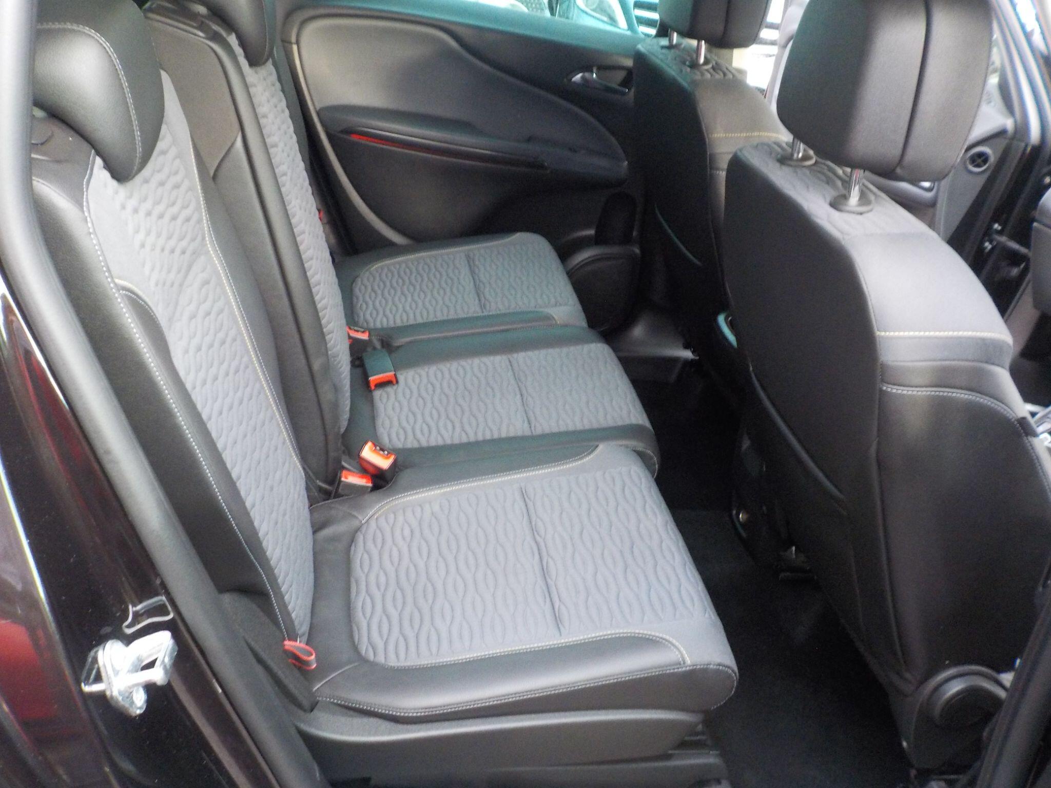 Vauxhall Zafira Tourer 2.0 CDTi SE Euro 5 5dr