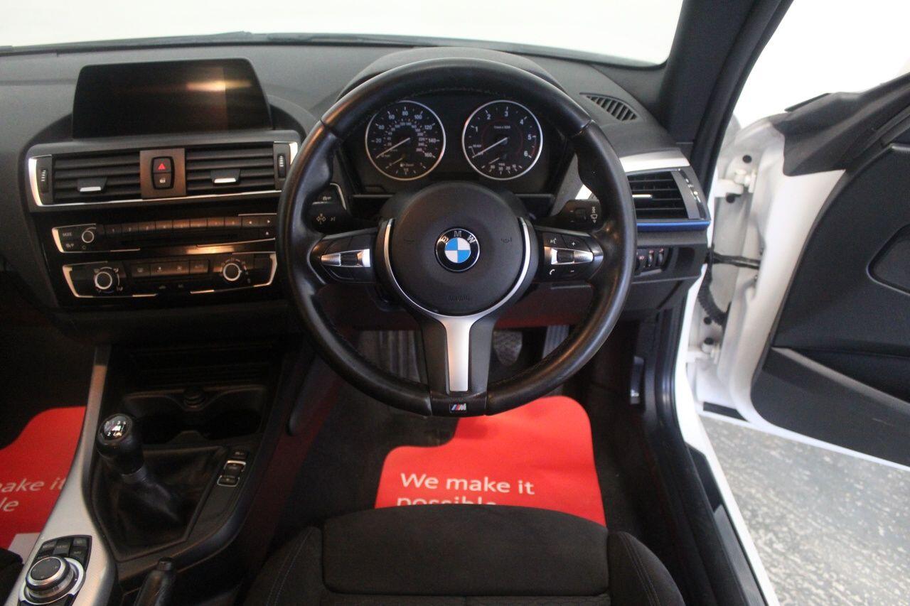 BMW 2 Series view 40