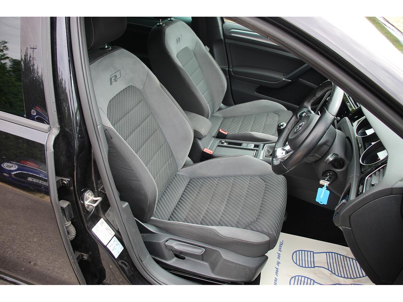 Volkswagen Golf view 15