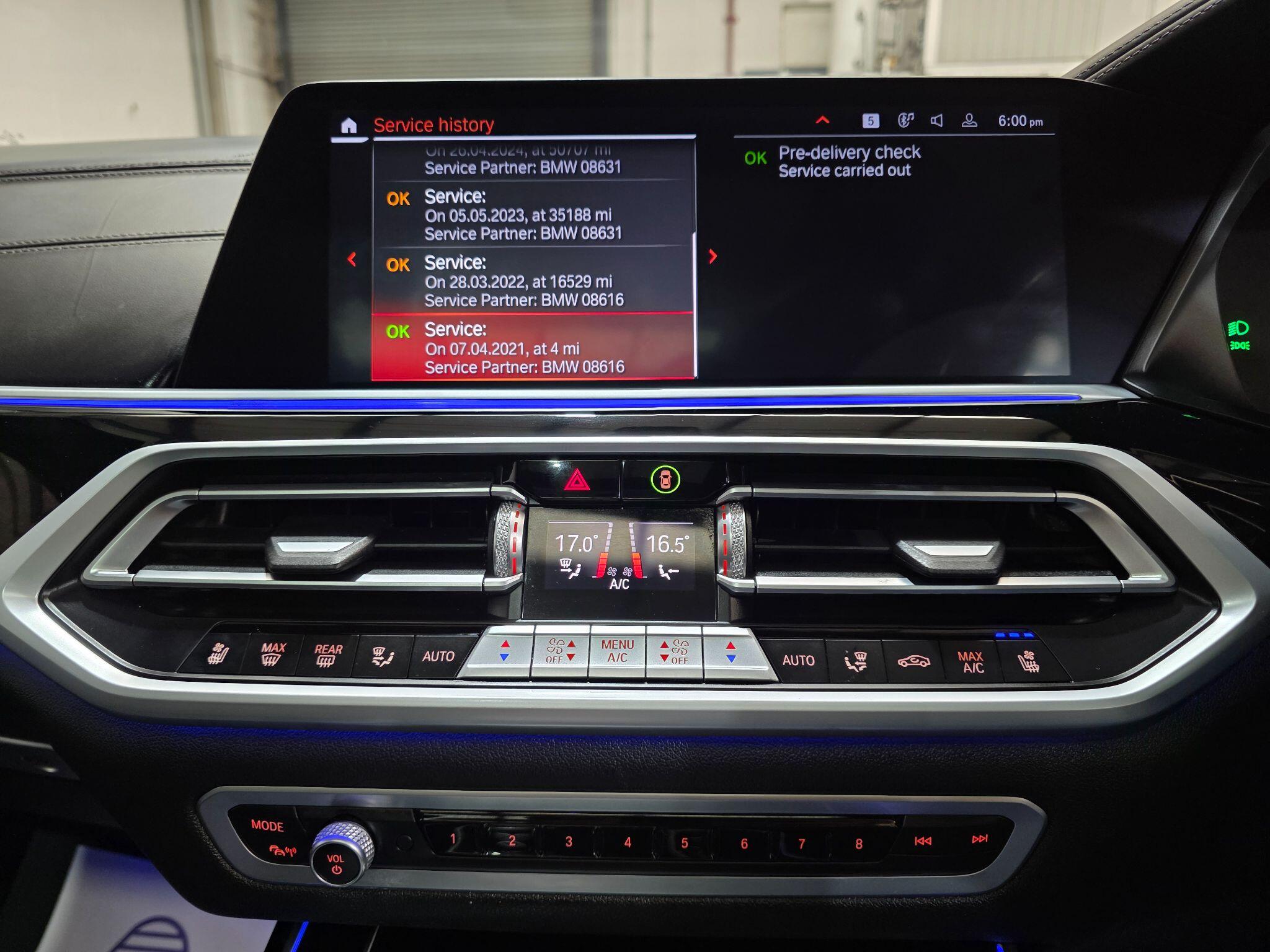 BMW X7 view 12