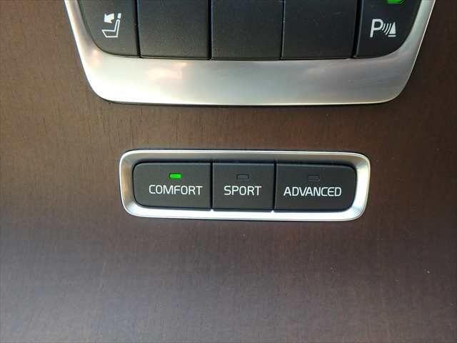 Volvo XC70 view 18