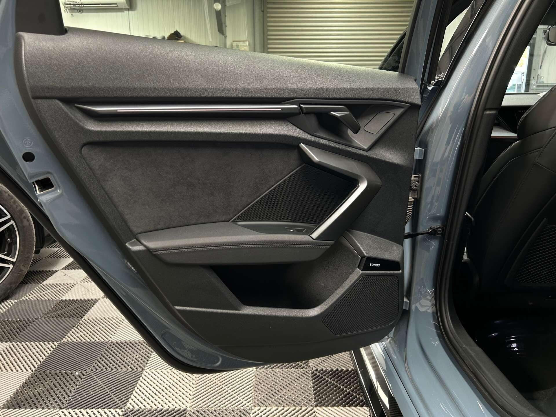 Audi RS3 view 28