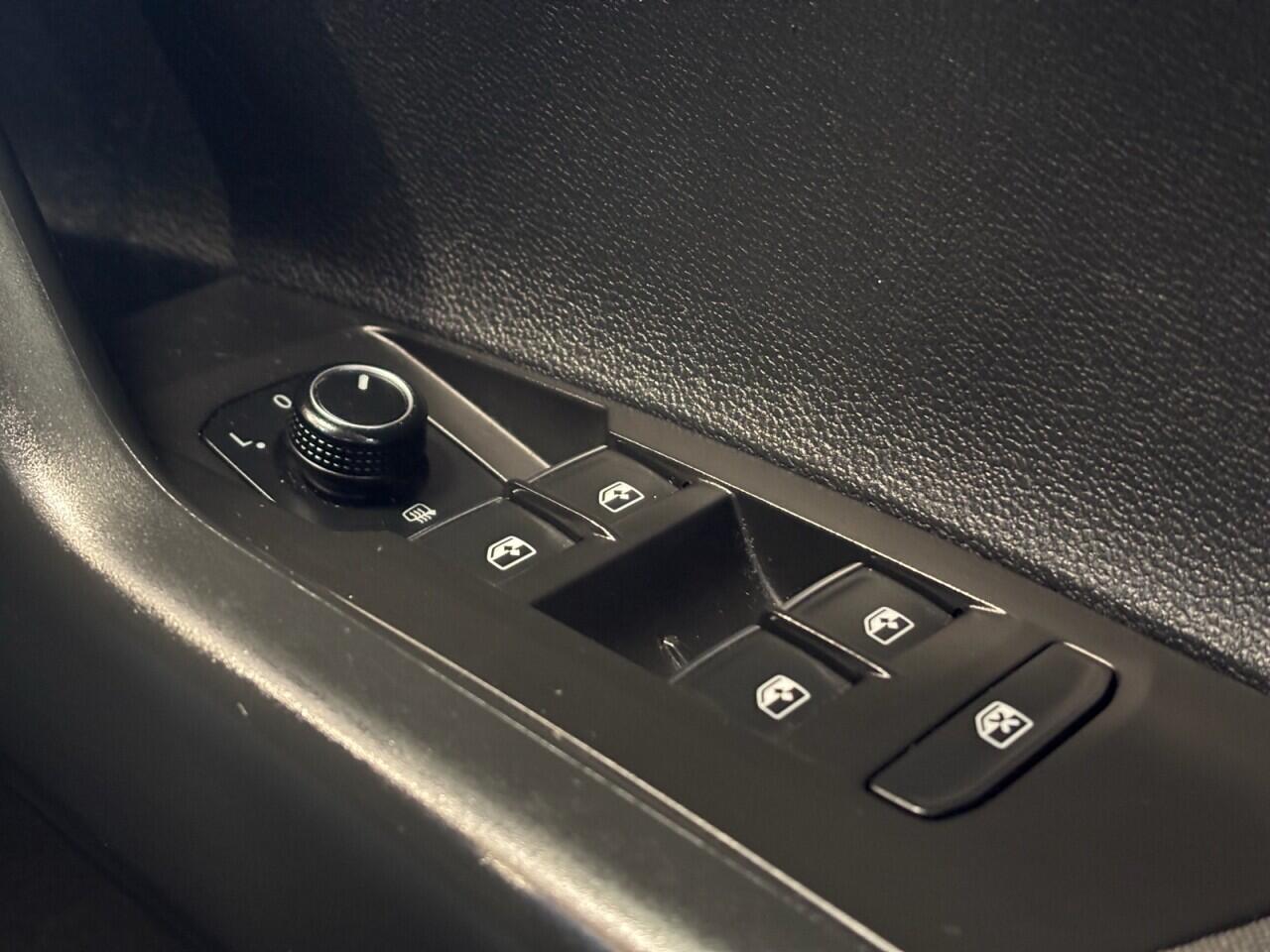 Volkswagen Polo view 38